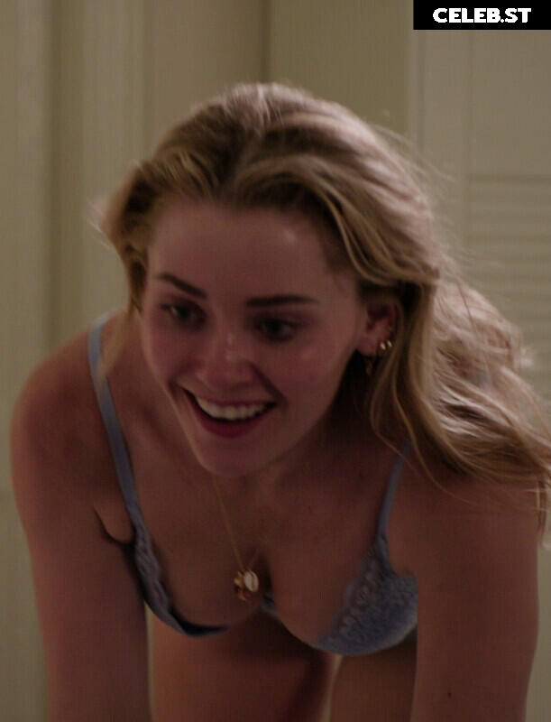Virginia Gardner Image 23555478