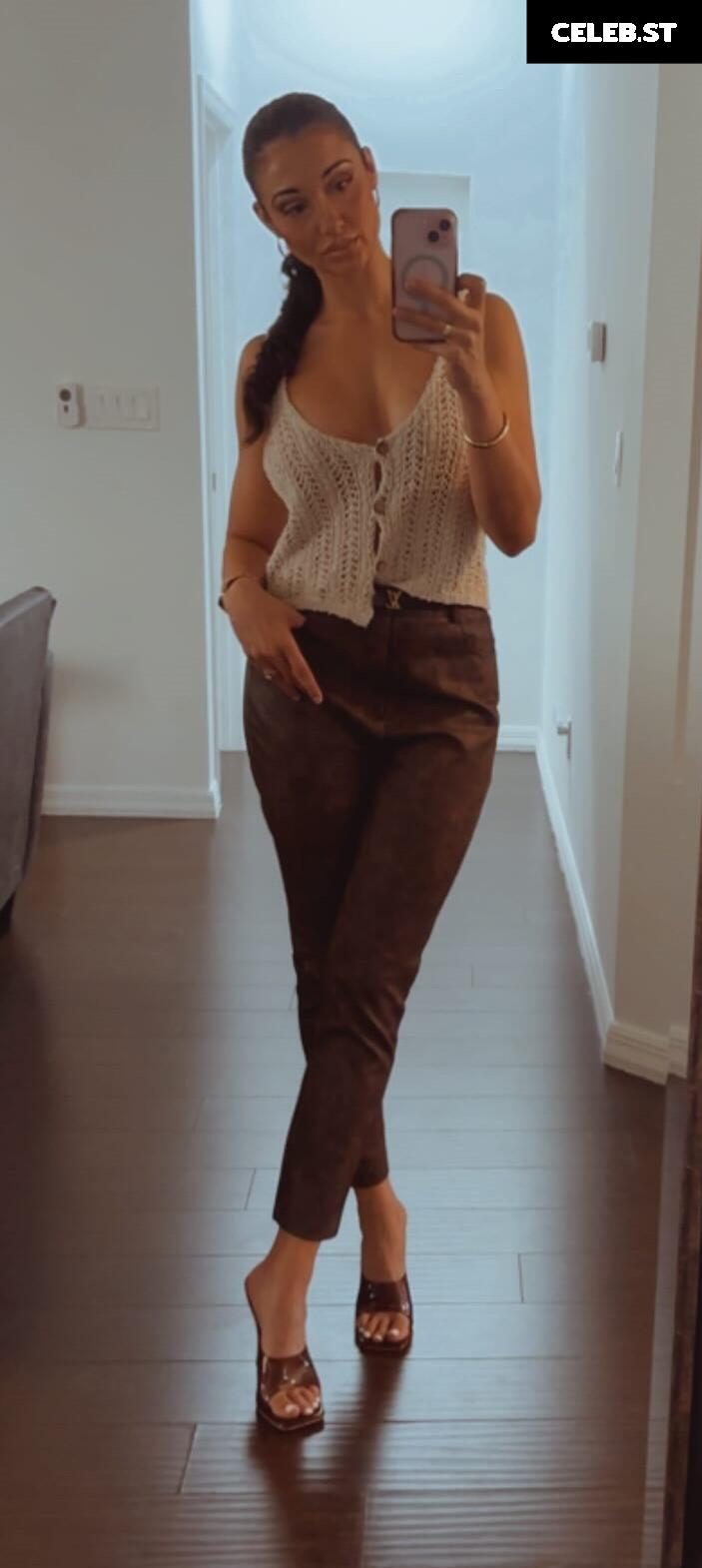 Arianna grace /  bianca carelli Image 23555009
