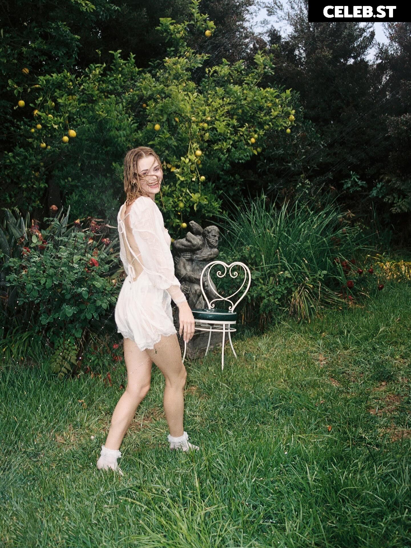 Virginia Gardner Image 23555396