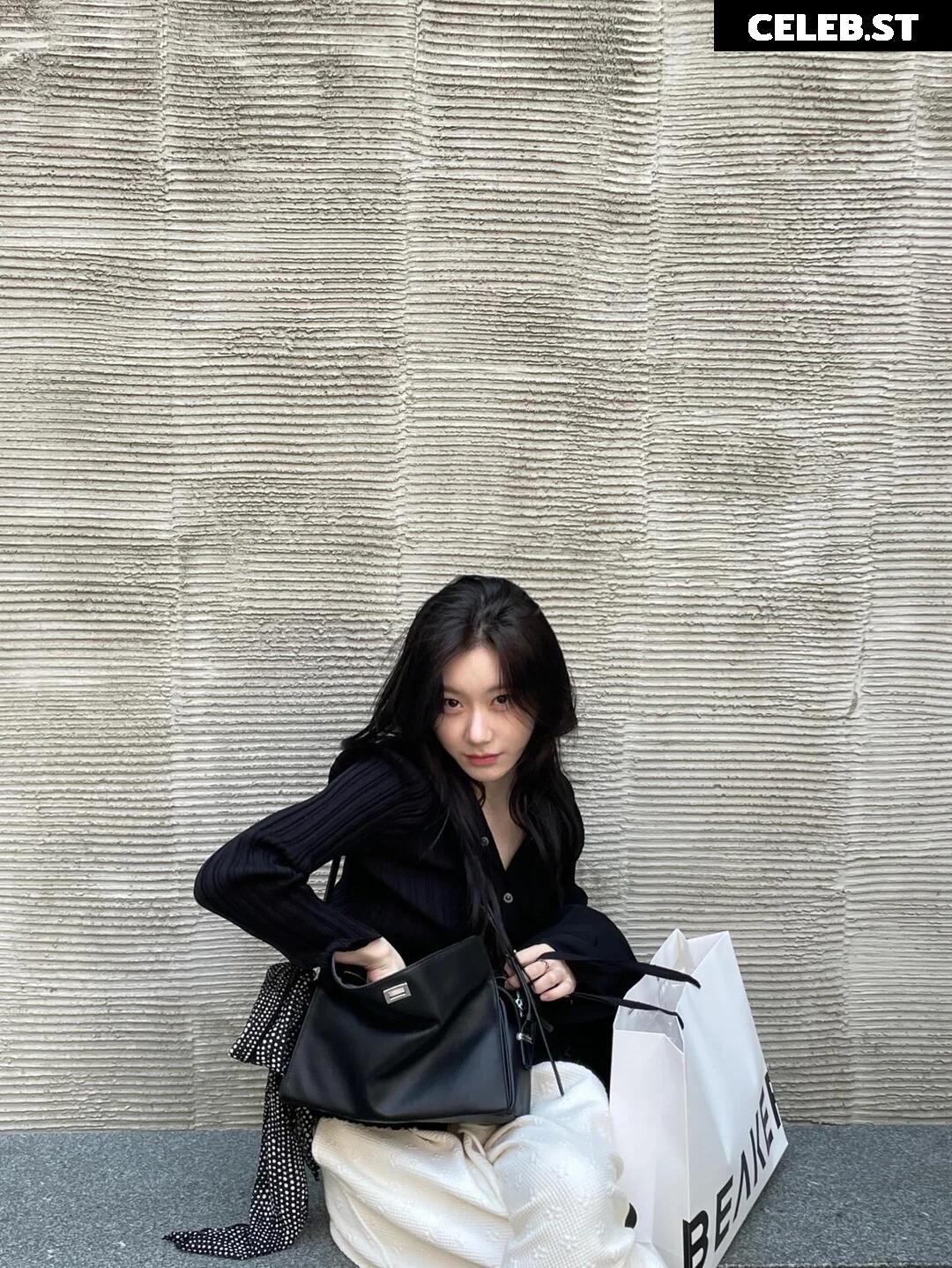 Chaeryeong - ITZY (채령) Image 23554527