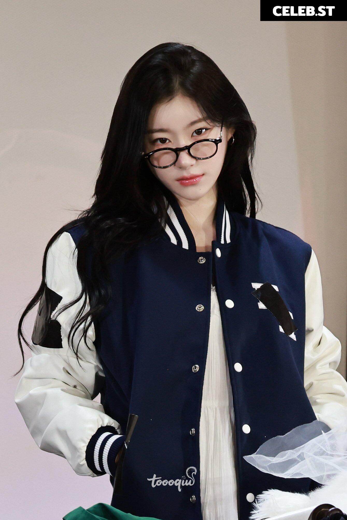 Chaeryeong - ITZY (채령) Image 23554484