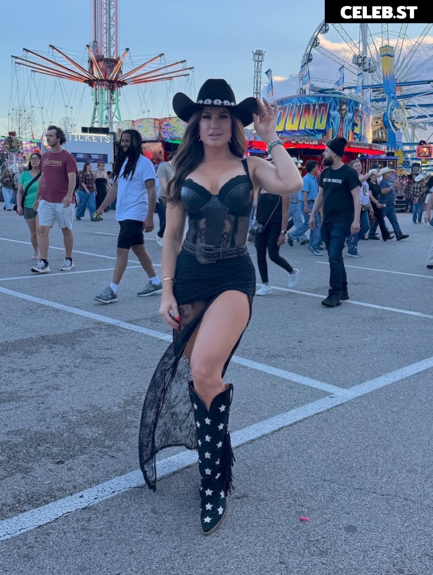 Brooke Adams Image 23554069