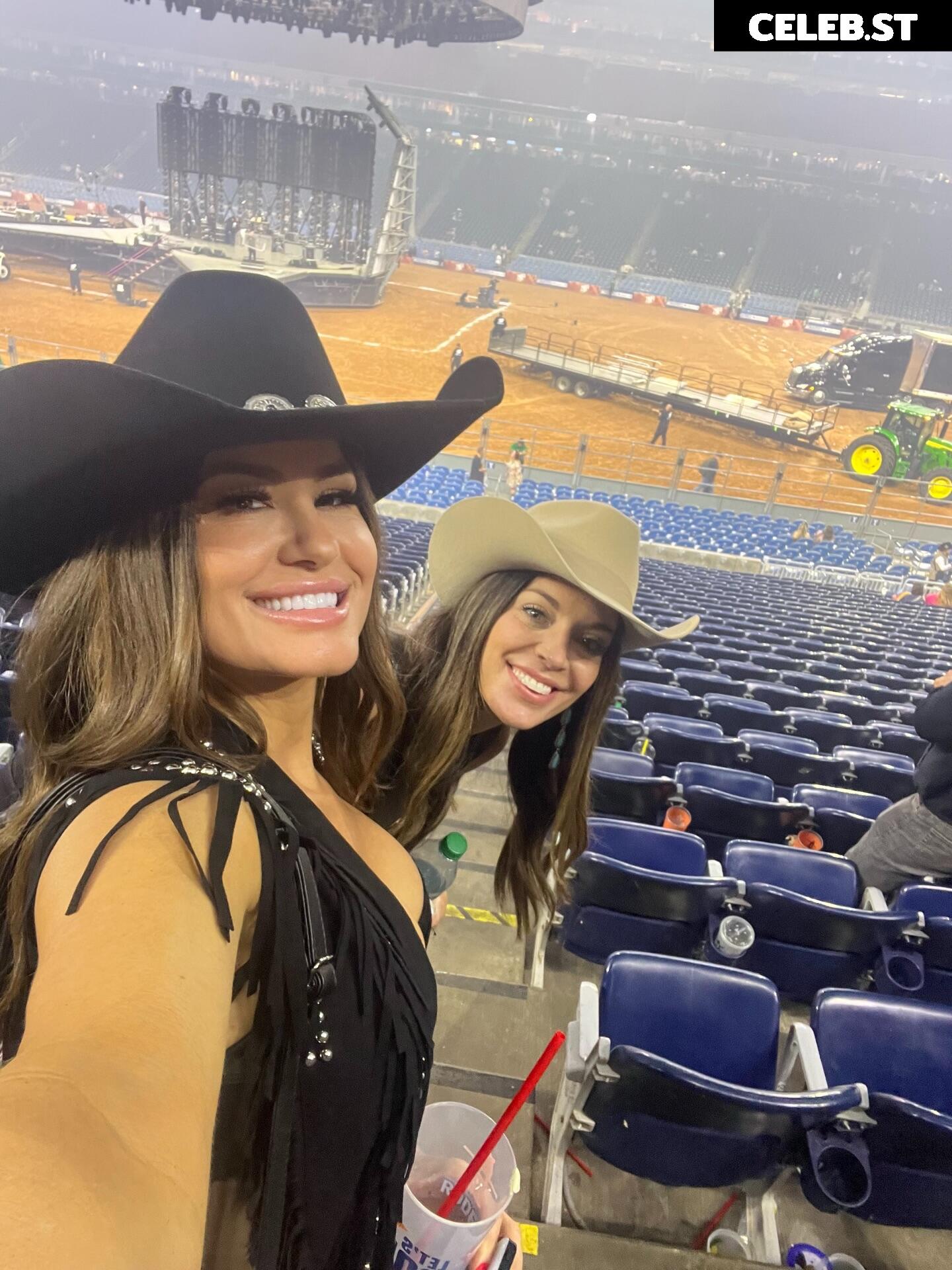Brooke Adams Image 23554078