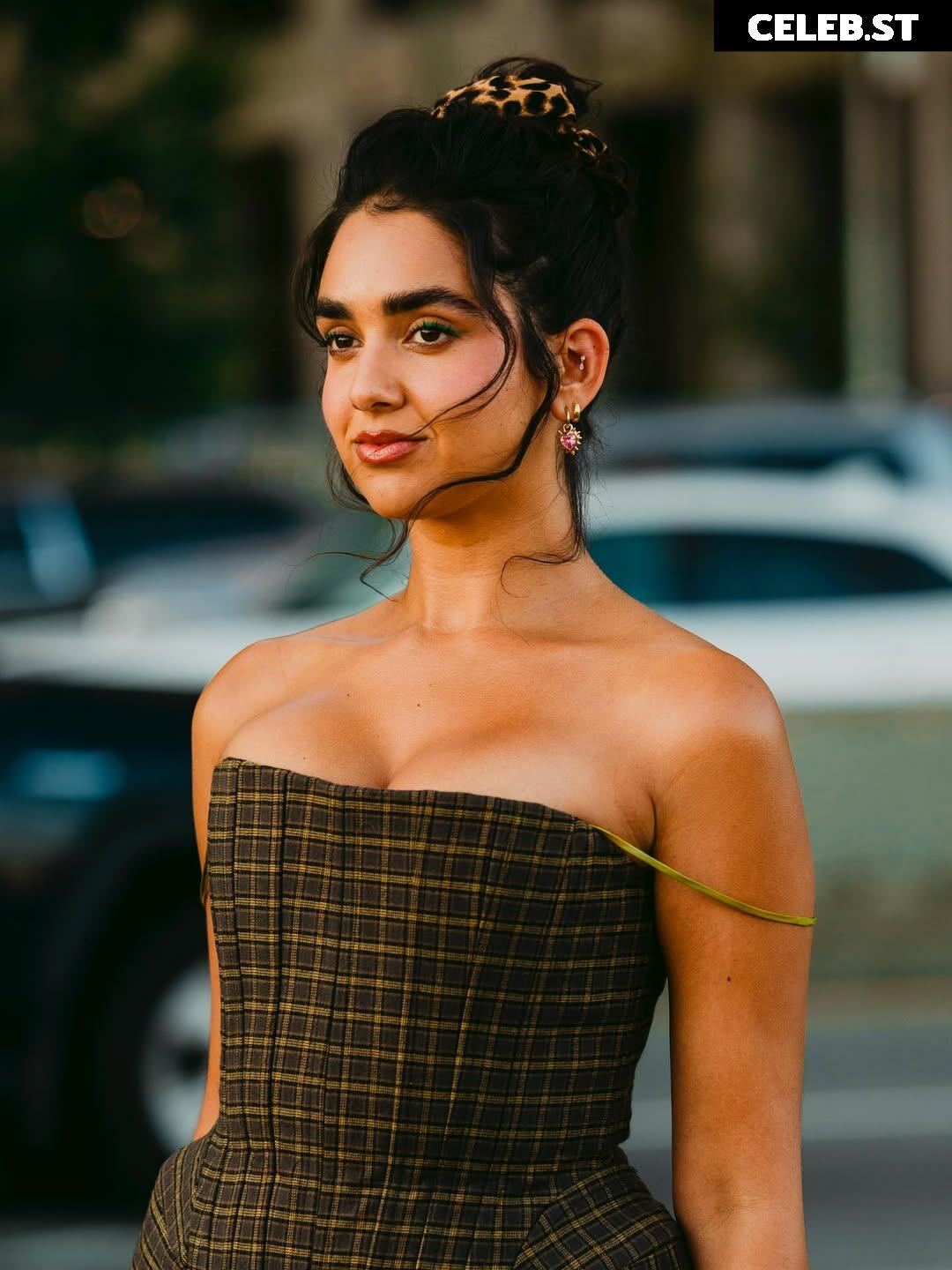 Geraldine Viswanathan Image 23551182