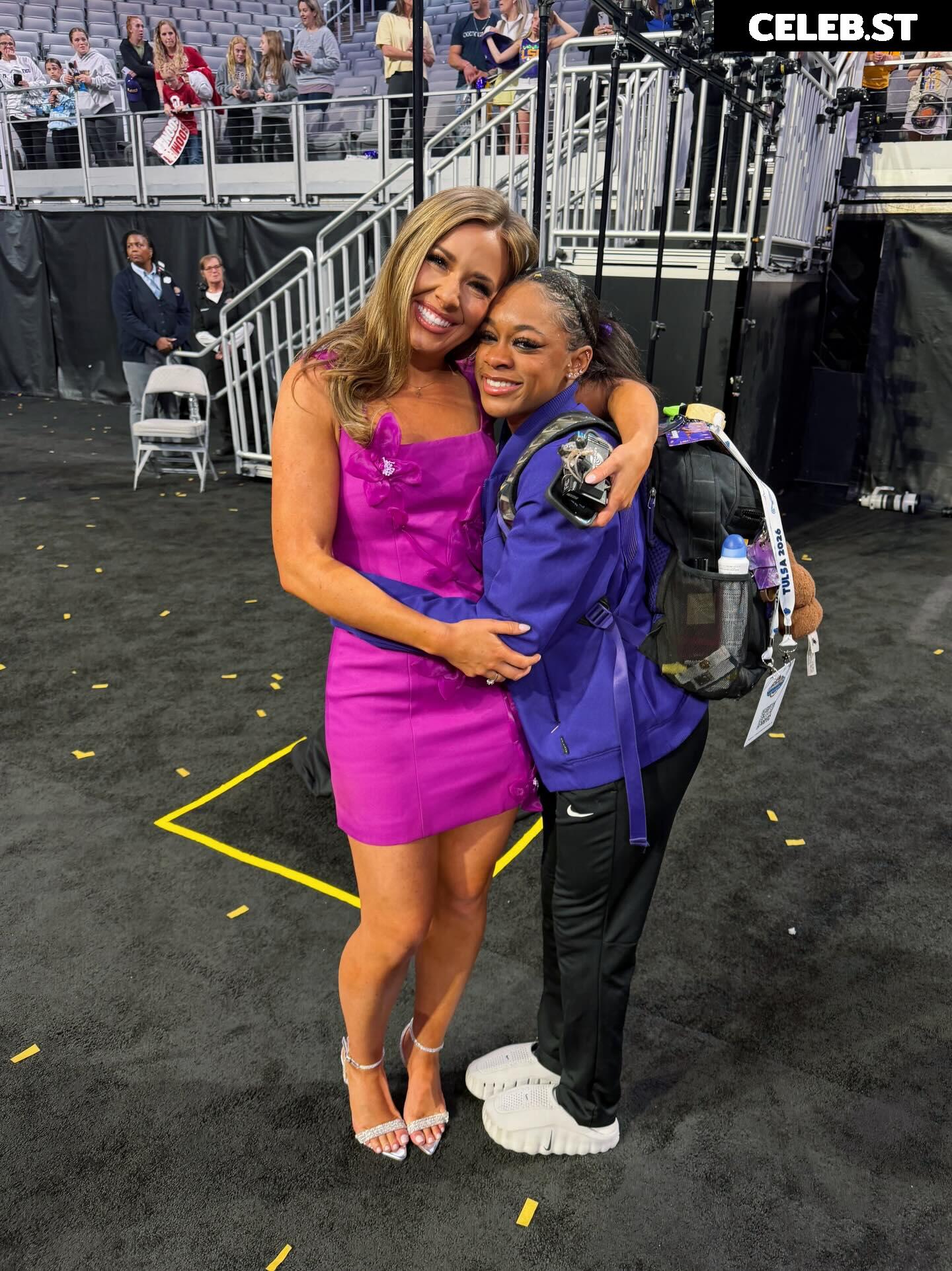 Sports tv hosts/reporters Image 23550956