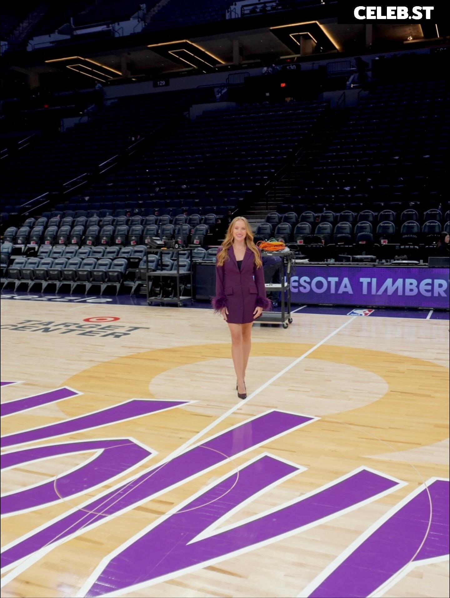 Sports tv hosts/reporters Image 23550586