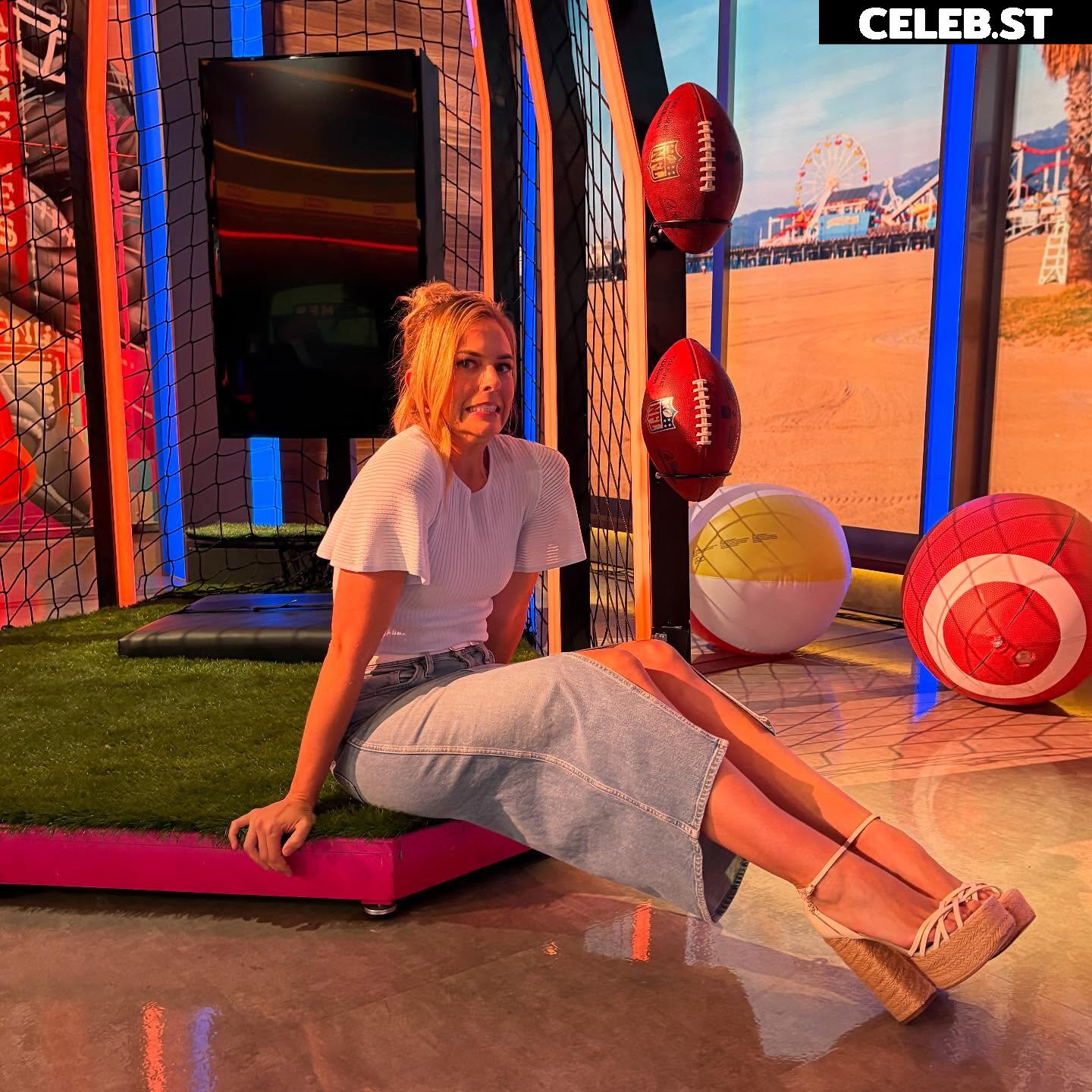 Sports tv hosts/reporters Image 23550754