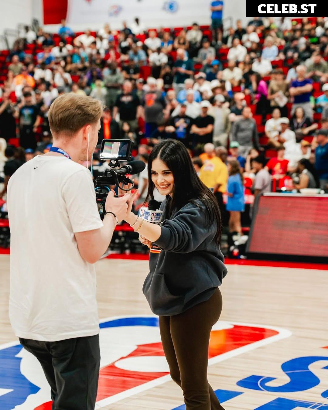 Sports tv hosts/reporters Image 23550648