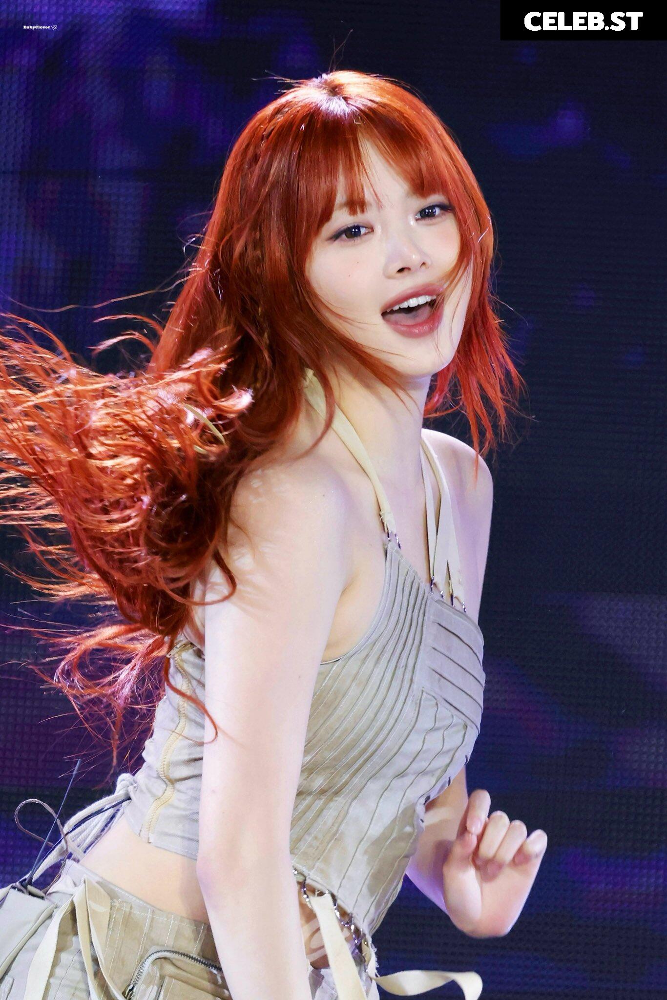 Hong Eunchae 홍은채 | LESSERAFIM Image 23553197