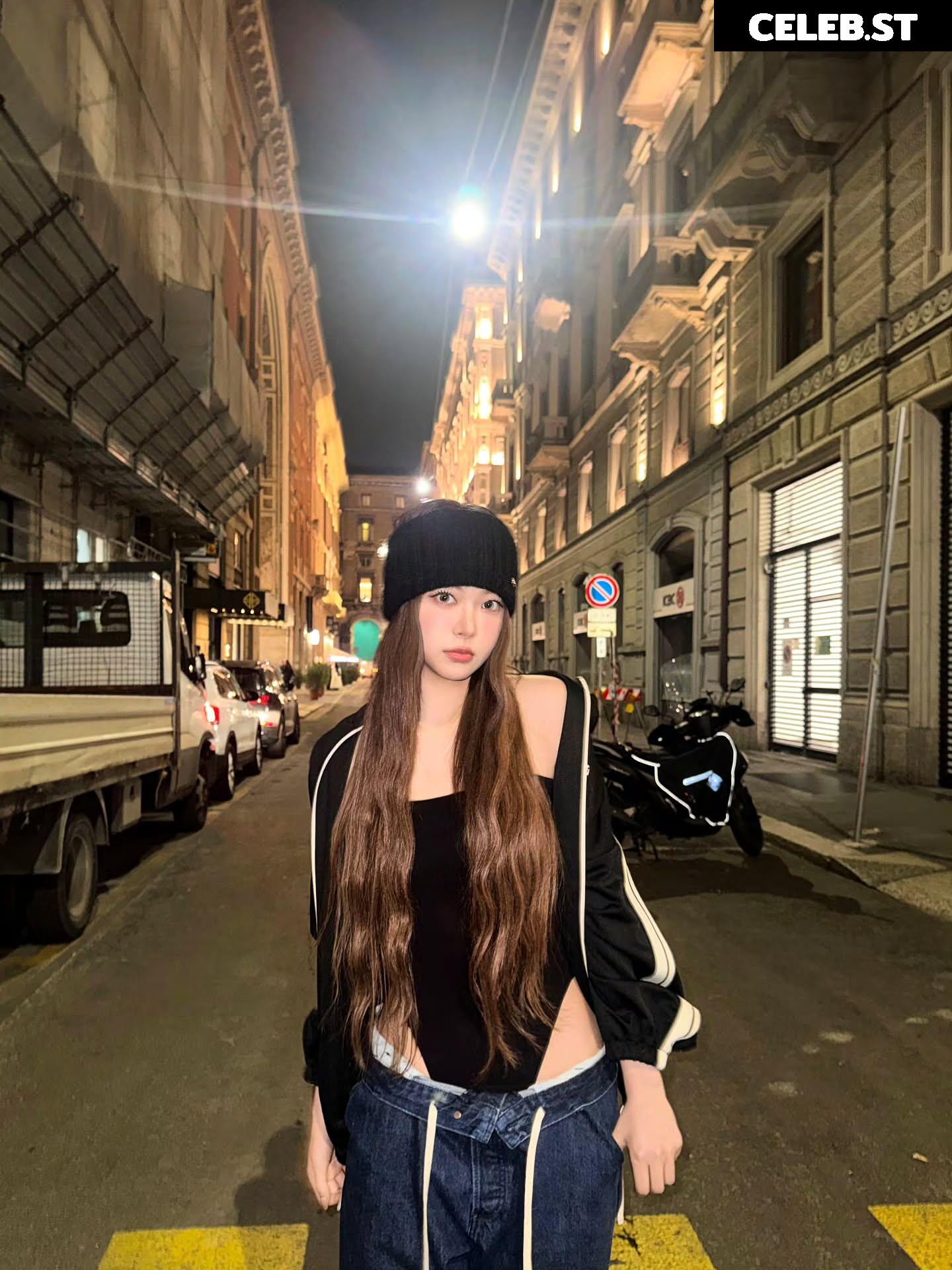 Hong Eunchae 홍은채 | LESSERAFIM Image 23553028
