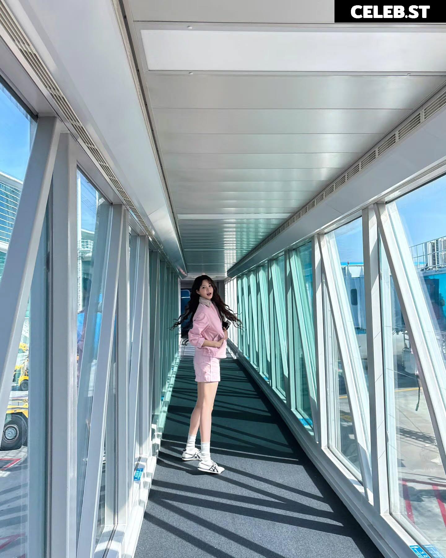 Hong Eunchae 홍은채 | LESSERAFIM Image 23553003