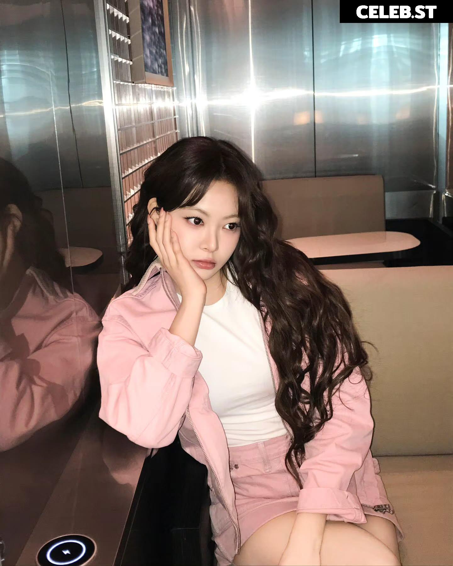 Hong Eunchae 홍은채 | LESSERAFIM Image 23553007