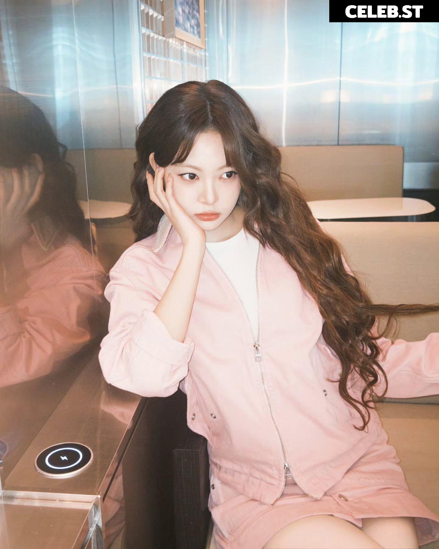 Hong Eunchae 홍은채 | LESSERAFIM Image 23553004