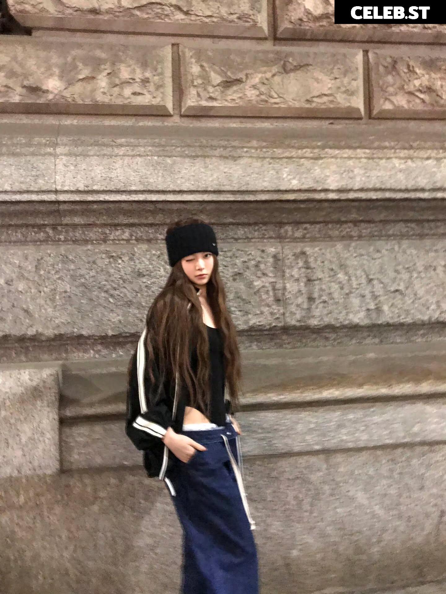 Hong Eunchae 홍은채 | LESSERAFIM Image 23553030