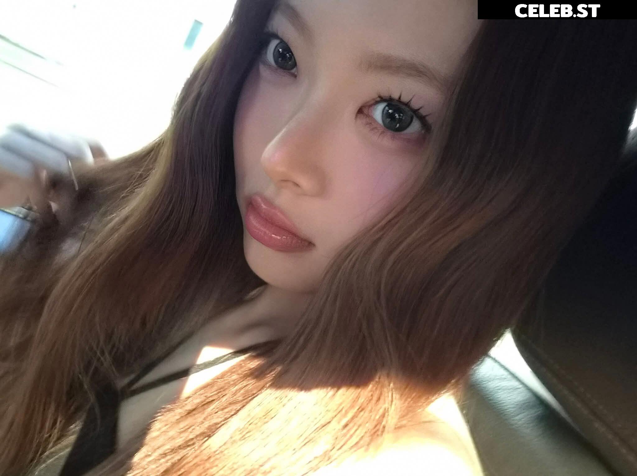 Hong Eunchae 홍은채 | LESSERAFIM Image 23553034