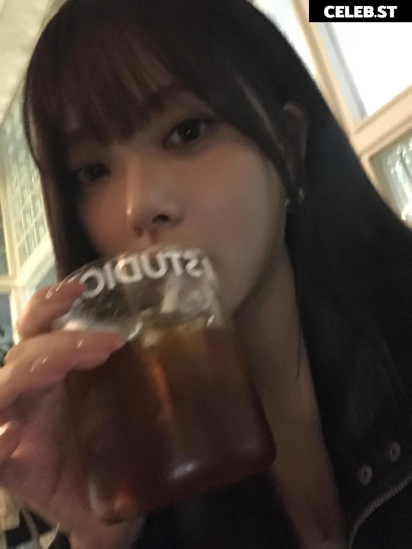 Hong Eunchae 홍은채 | LESSERAFIM Image 23553056
