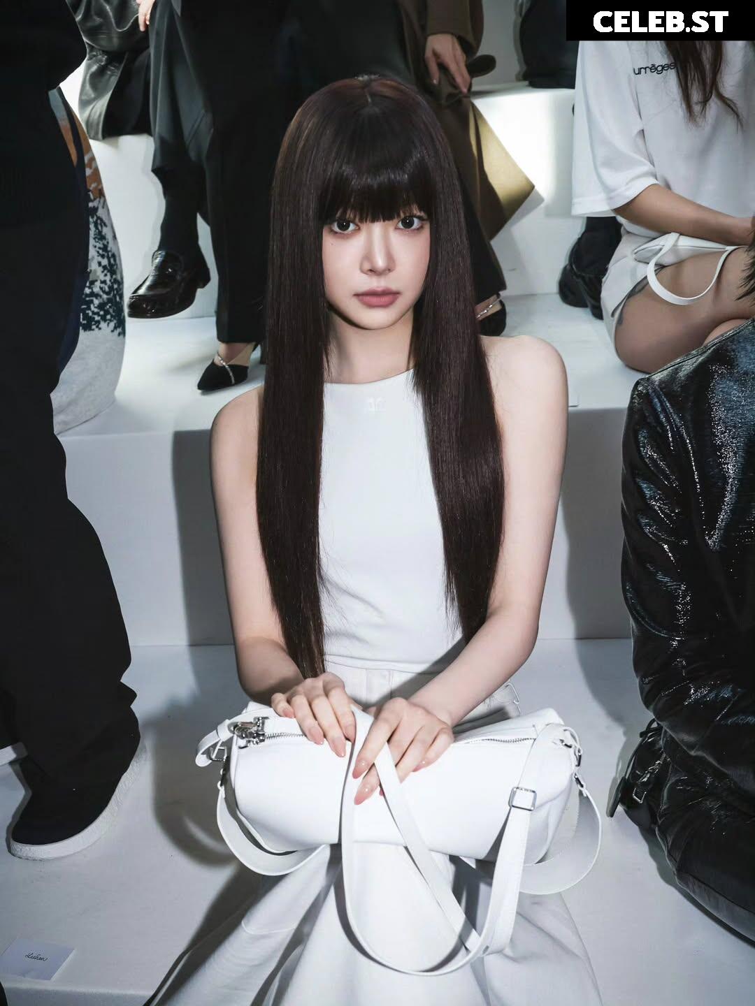 Hong Eunchae 홍은채 | LESSERAFIM Image 23553079