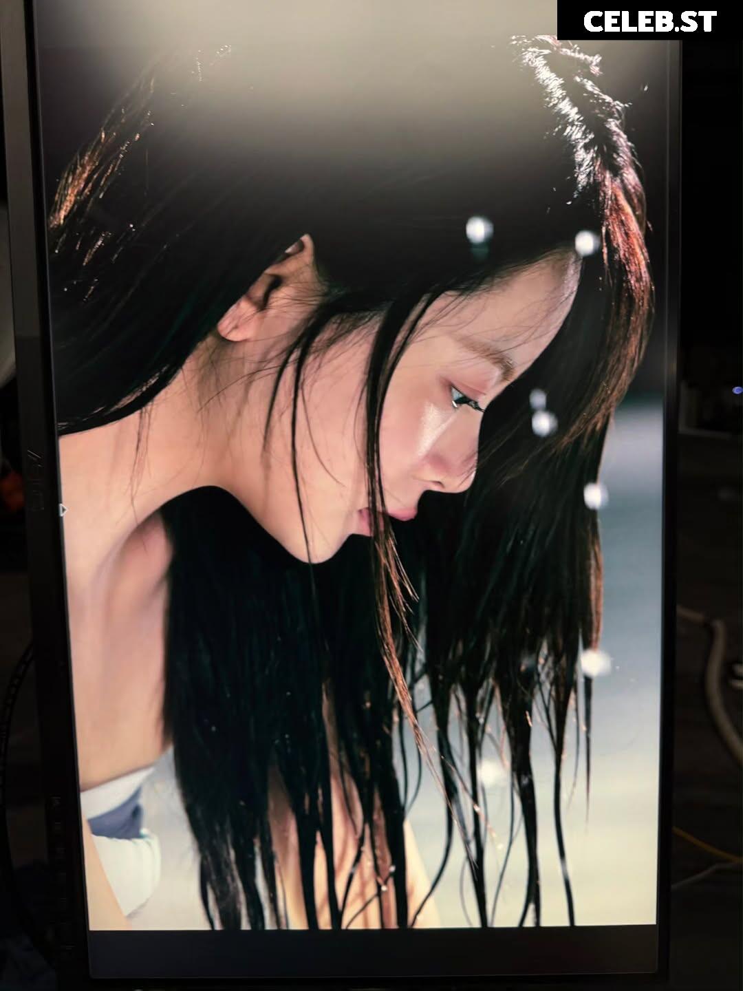 Hong Eunchae 홍은채 | LESSERAFIM Image 23553283