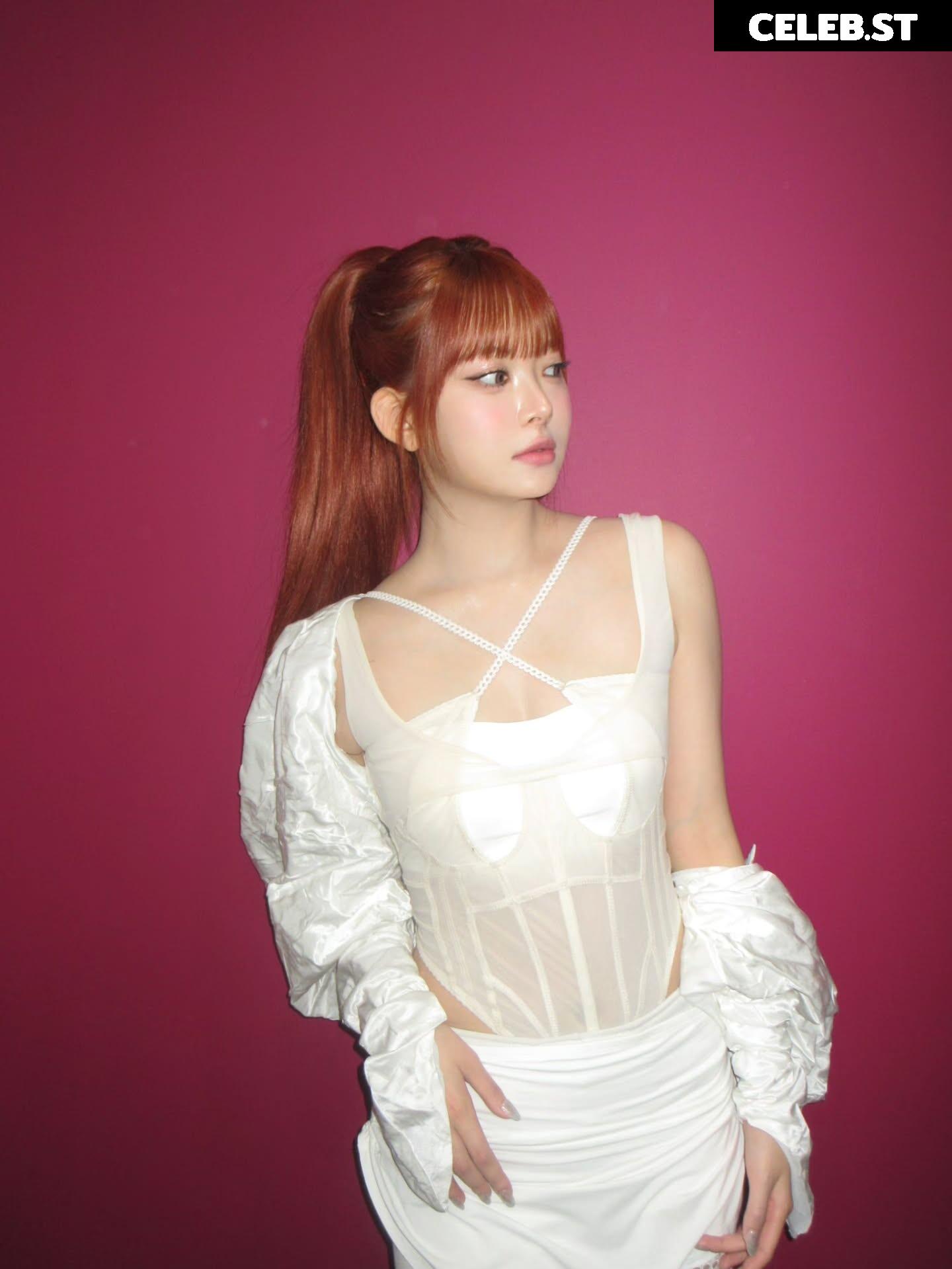 Hong Eunchae 홍은채 | LESSERAFIM Image 23553215