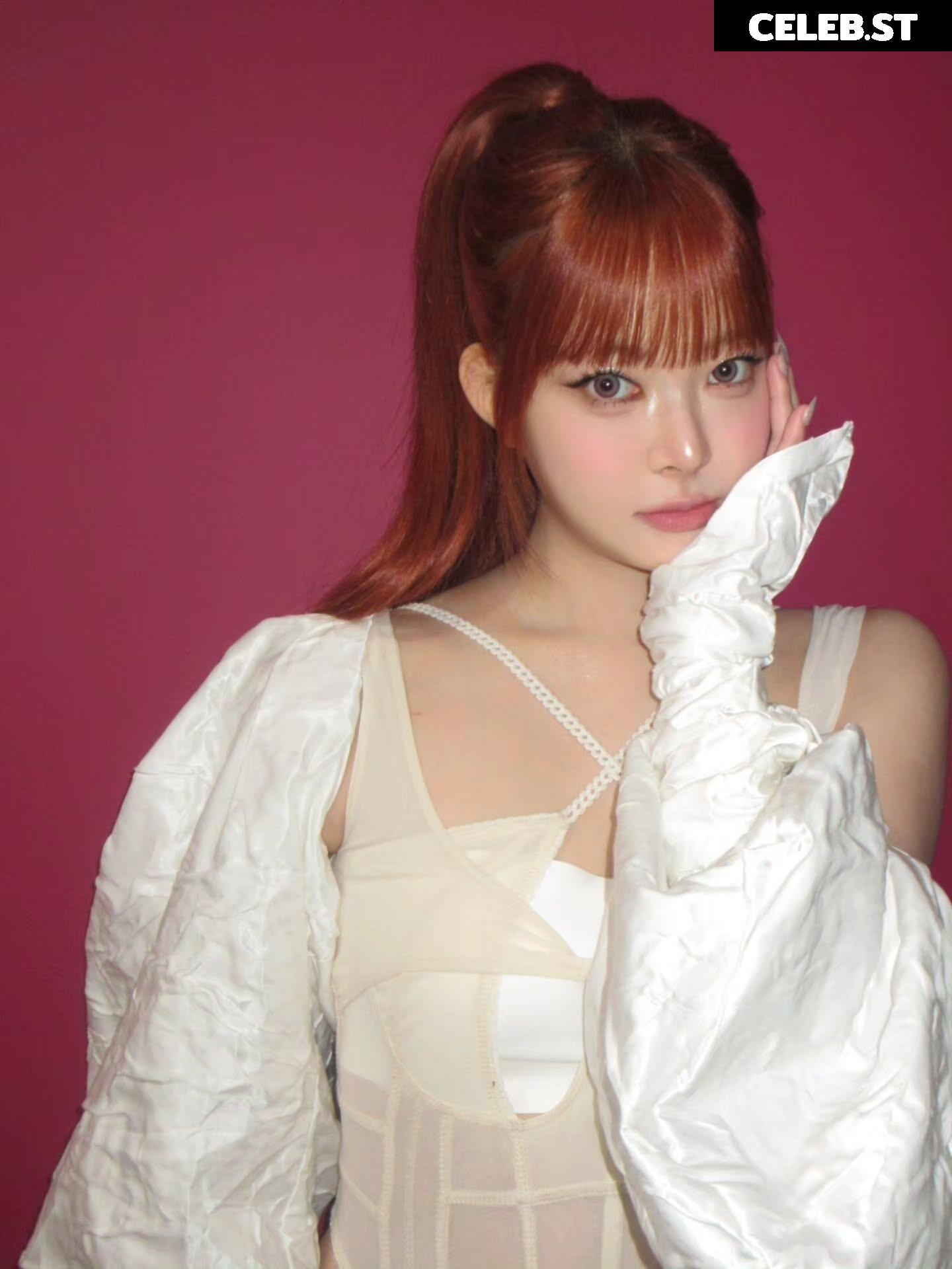 Hong Eunchae 홍은채 | LESSERAFIM Image 23553208