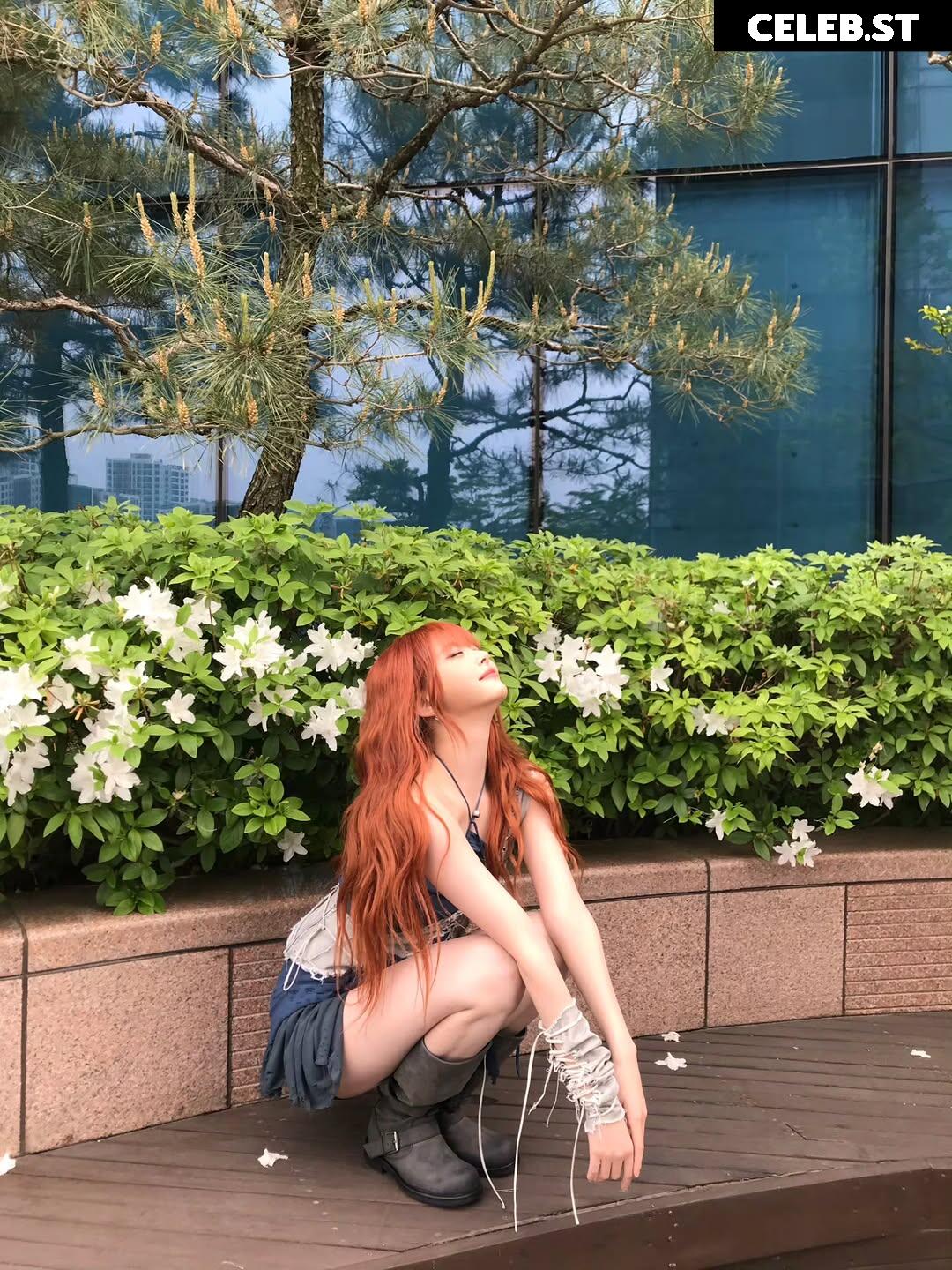 Hong Eunchae 홍은채 | LESSERAFIM Image 23553260