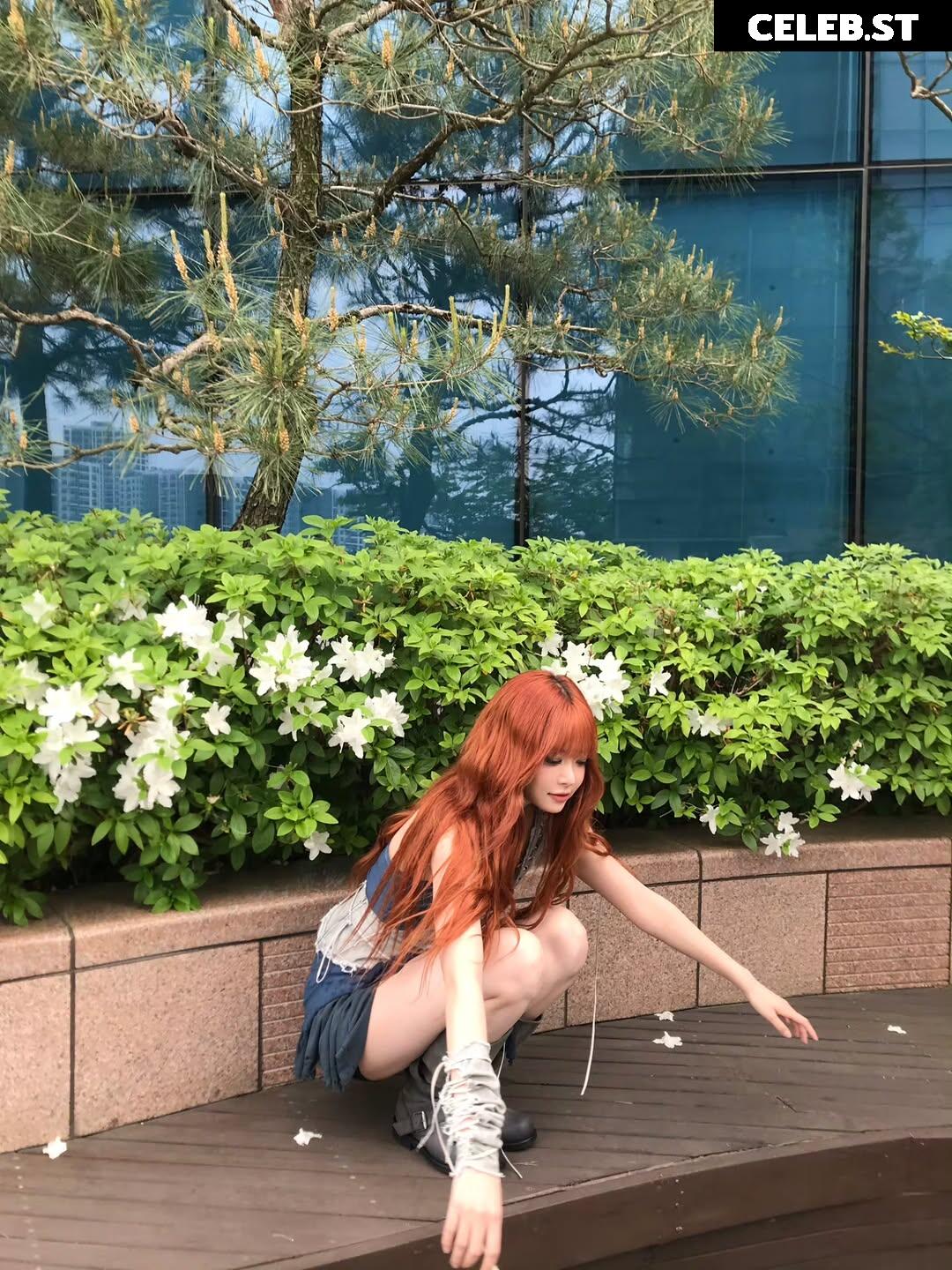 Hong Eunchae 홍은채 | LESSERAFIM Image 23553254