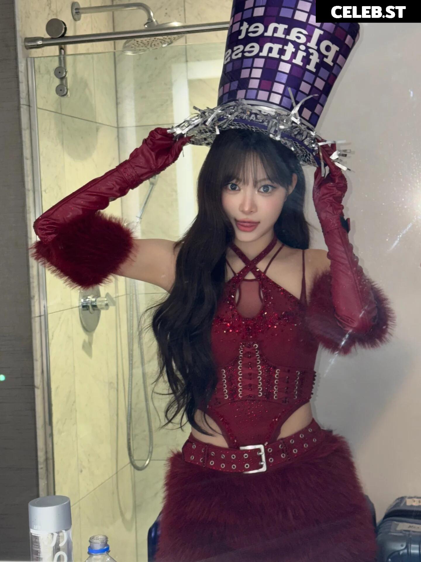 Hong Eunchae 홍은채 | LESSERAFIM Image 23552927