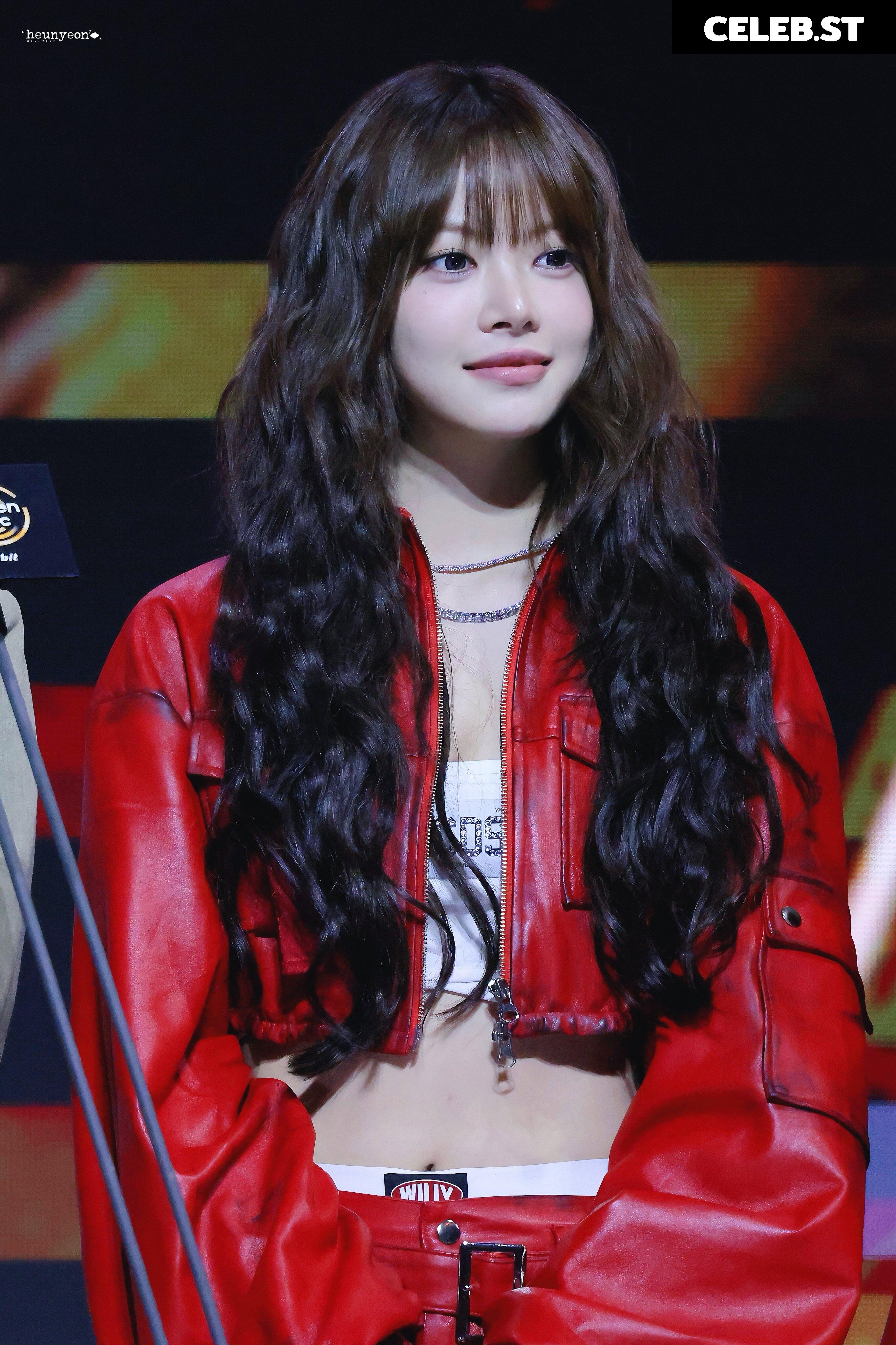 Hong Eunchae 홍은채 | LESSERAFIM Image 23552940