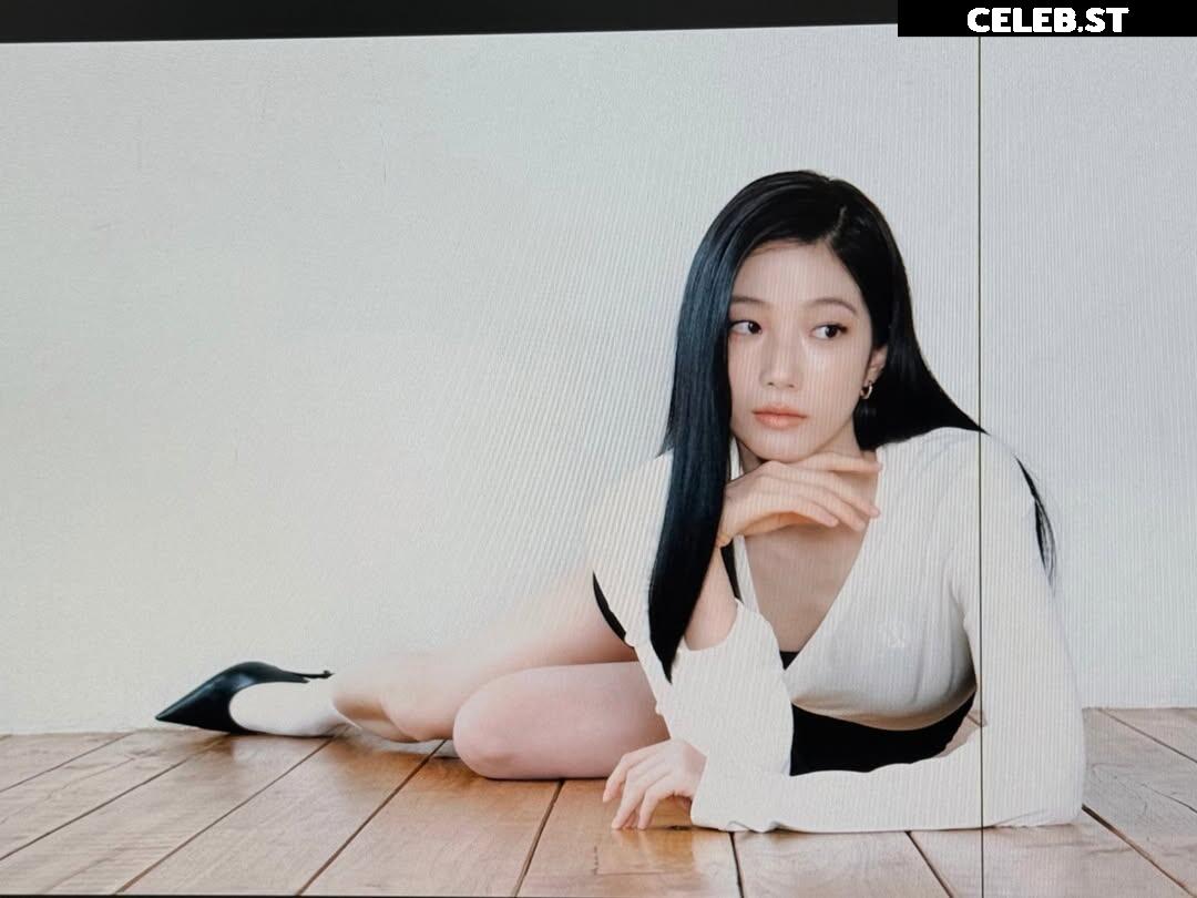 Kazuha Nakamura 中村 一葉 | LESSERAFIM Image 23552814