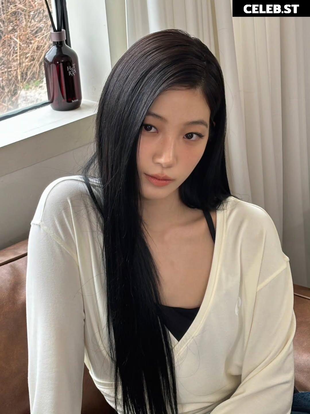 Kazuha Nakamura 中村 一葉 | LESSERAFIM Image 23552818