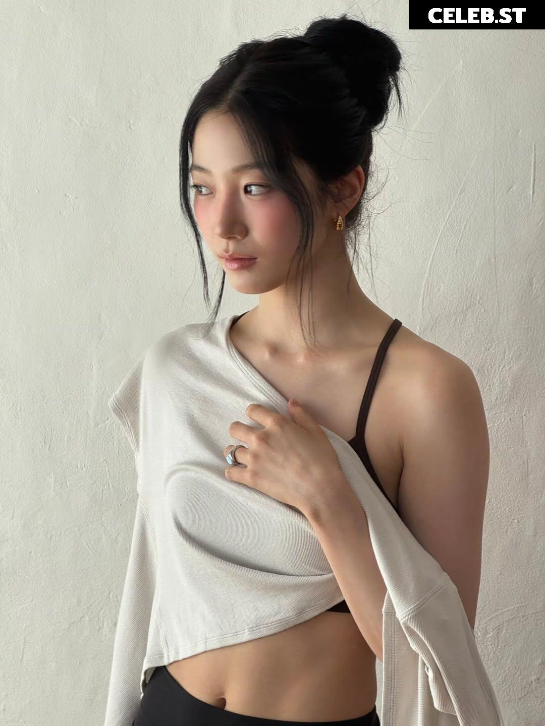 Kazuha Nakamura 中村 一葉 | LESSERAFIM Image 23552805