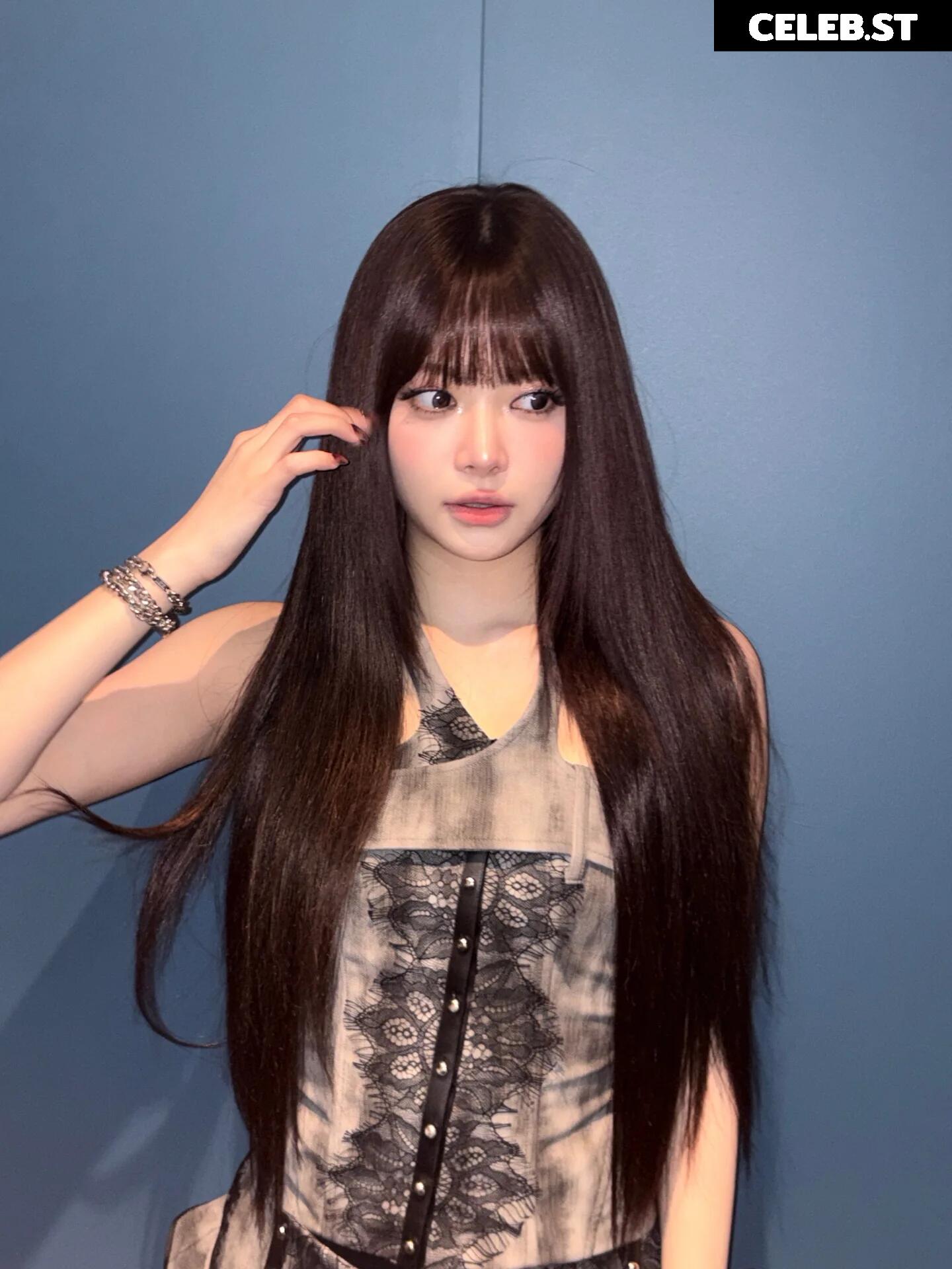 Hong Eunchae 홍은채 | LESSERAFIM Image 23552860