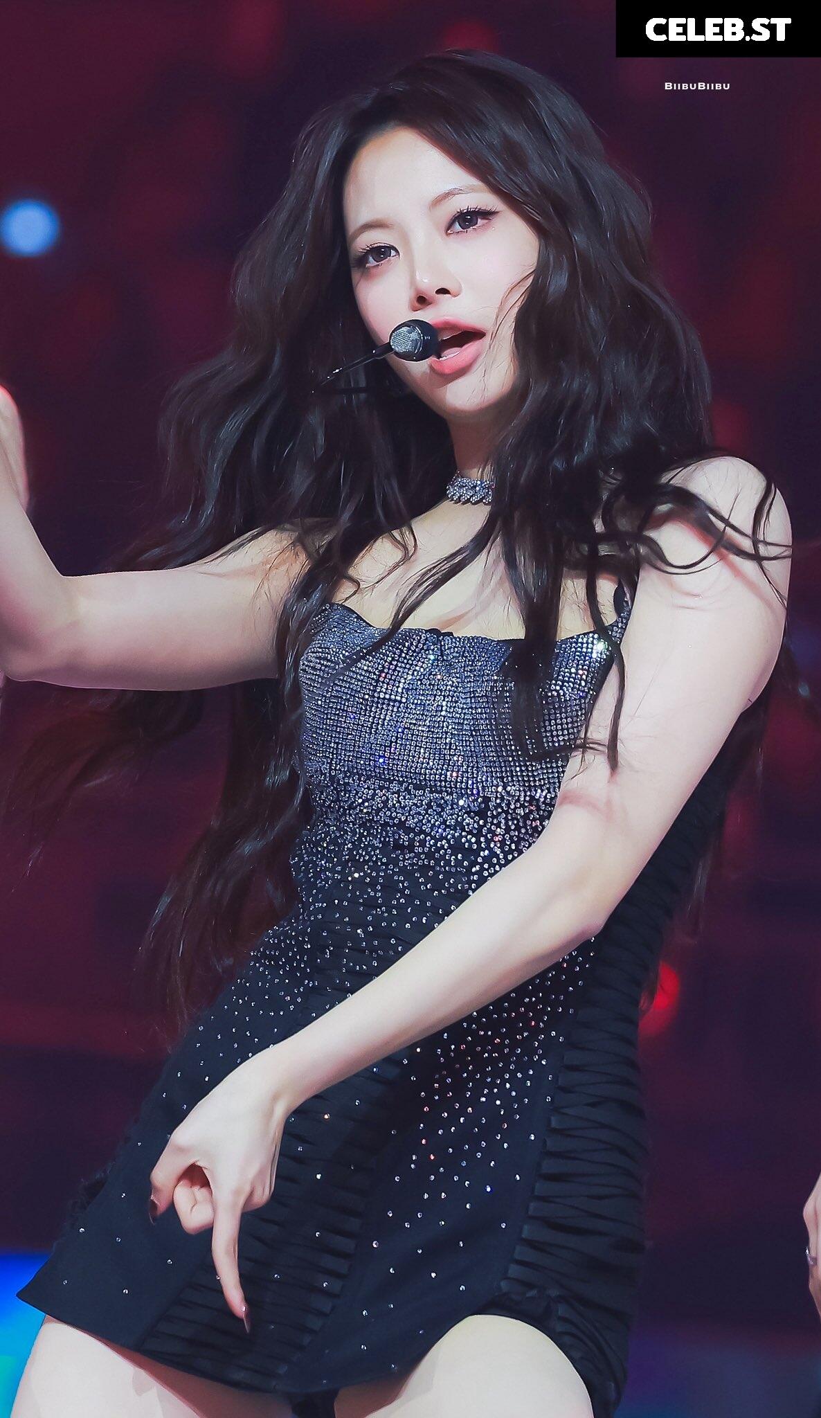 Hong Eunchae 홍은채 | LESSERAFIM Image 23552844