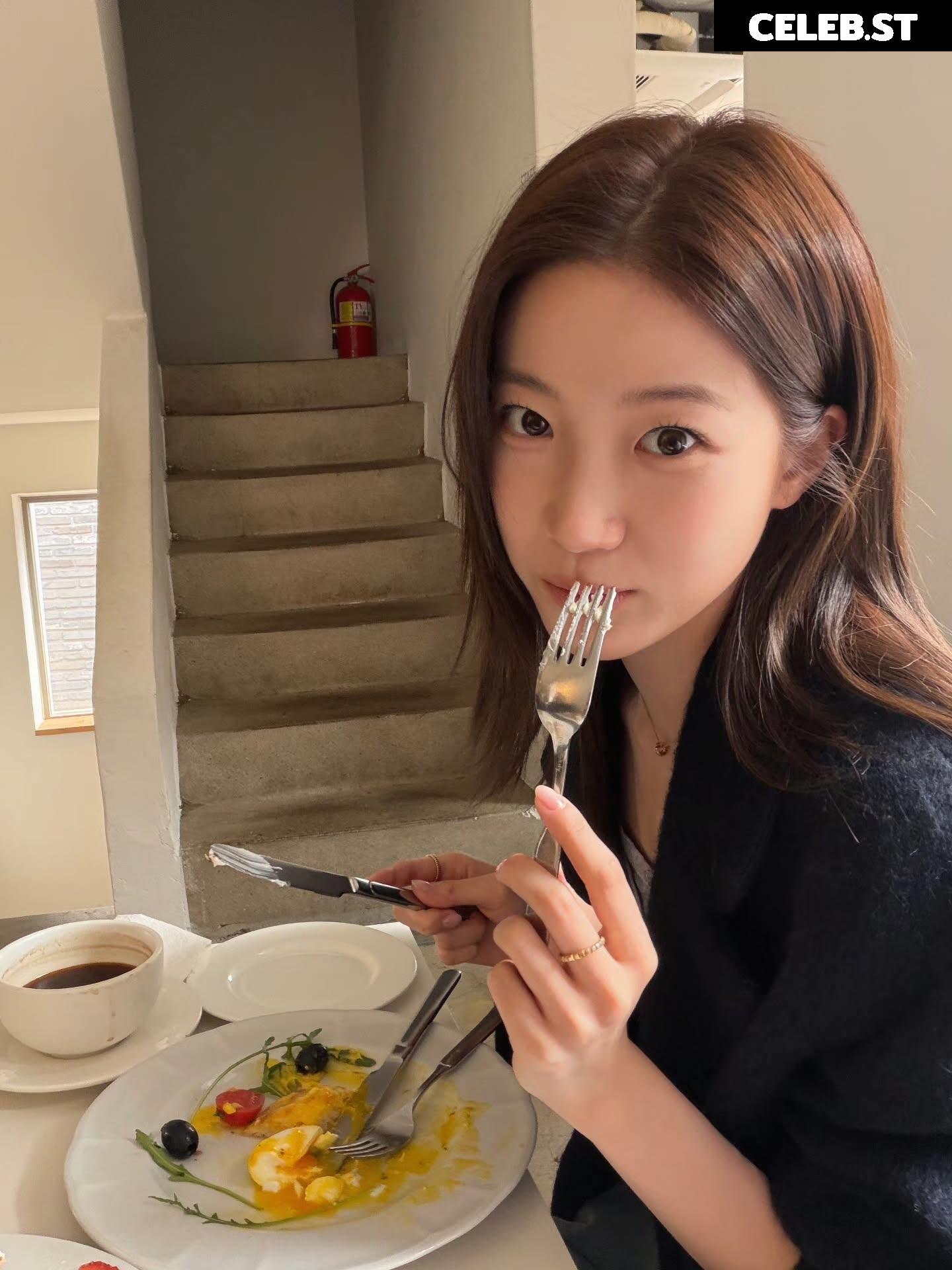 Kazuha Nakamura 中村 一葉 | LESSERAFIM Image 23552517