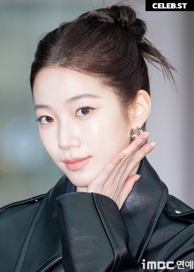 Kazuha Nakamura 中村 一葉 | LESSERAFIM Image 23552476