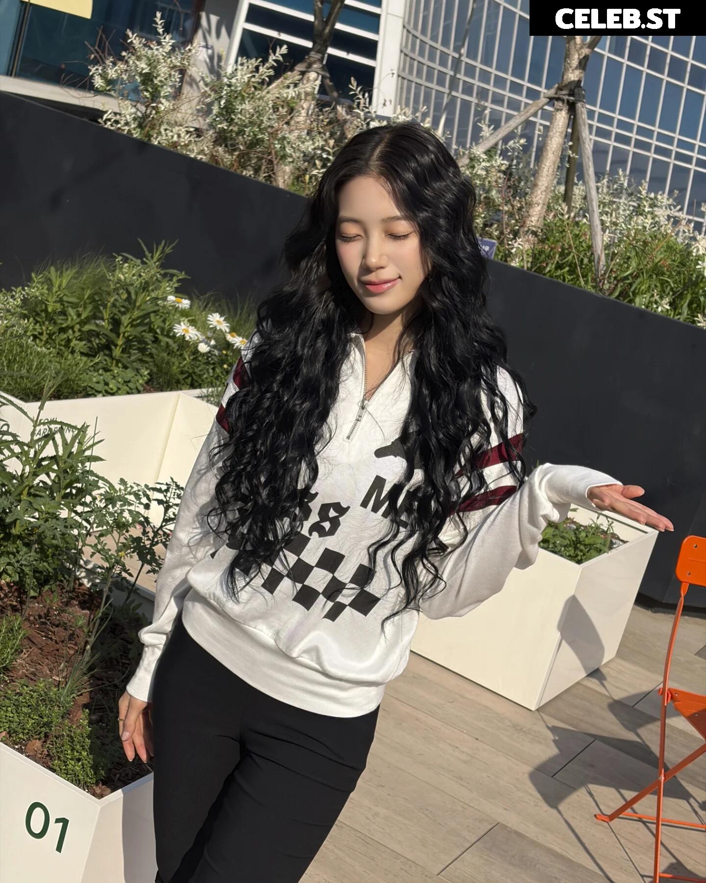 Kazuha Nakamura 中村 一葉 | LESSERAFIM Image 23552789