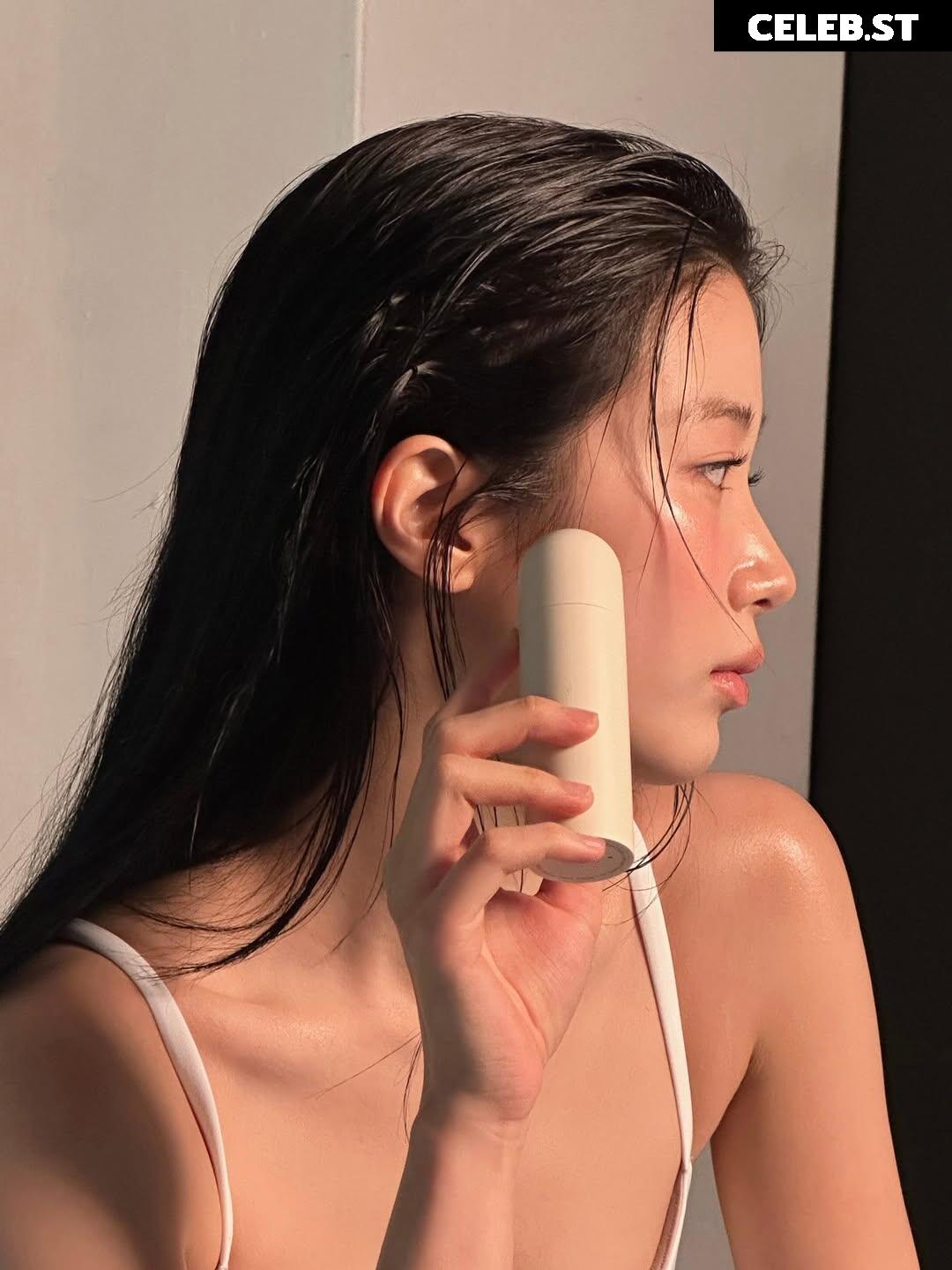 Kazuha Nakamura 中村 一葉 | LESSERAFIM Image 23552779