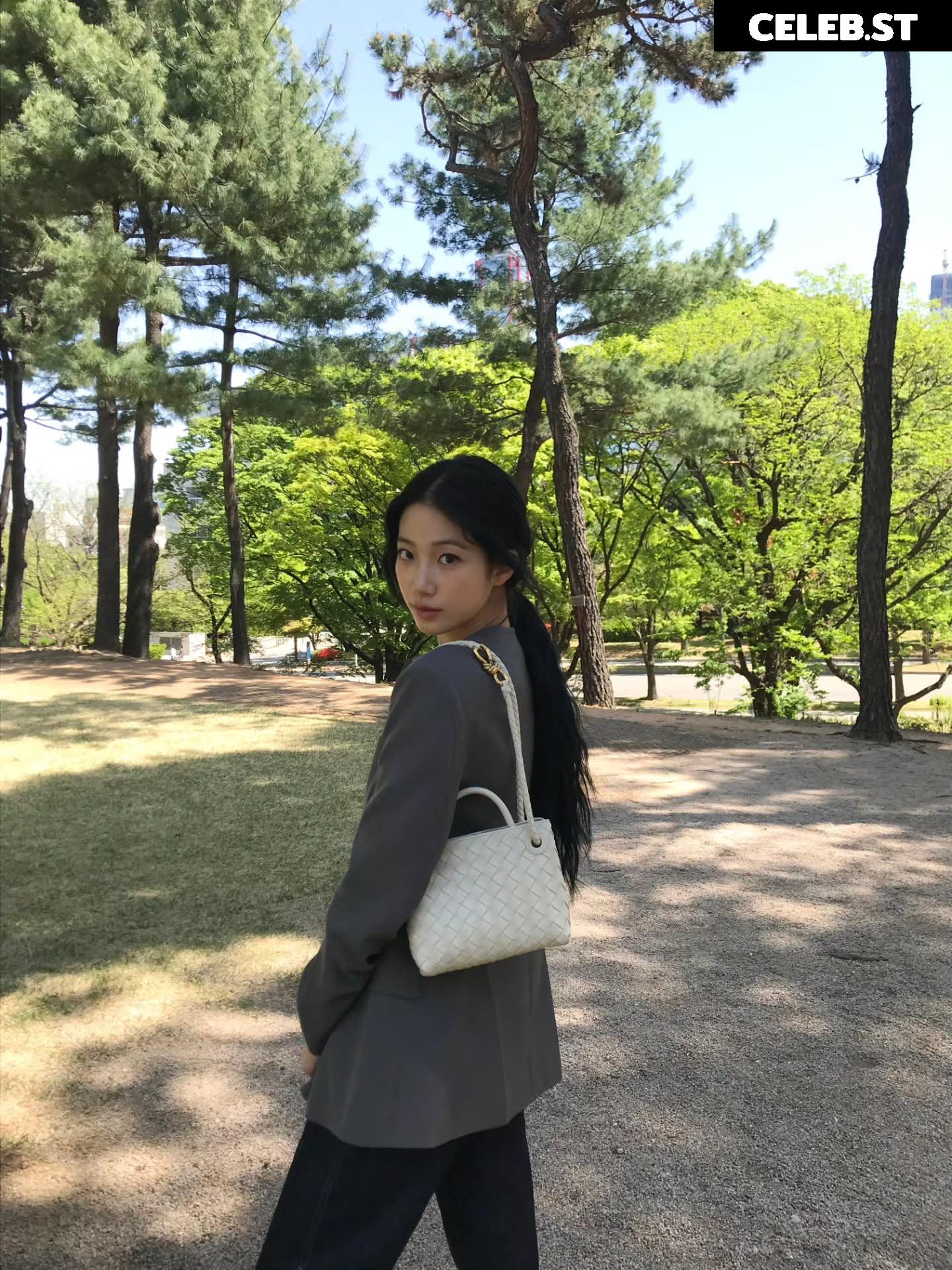 Kazuha Nakamura 中村 一葉 | LESSERAFIM Image 23552694