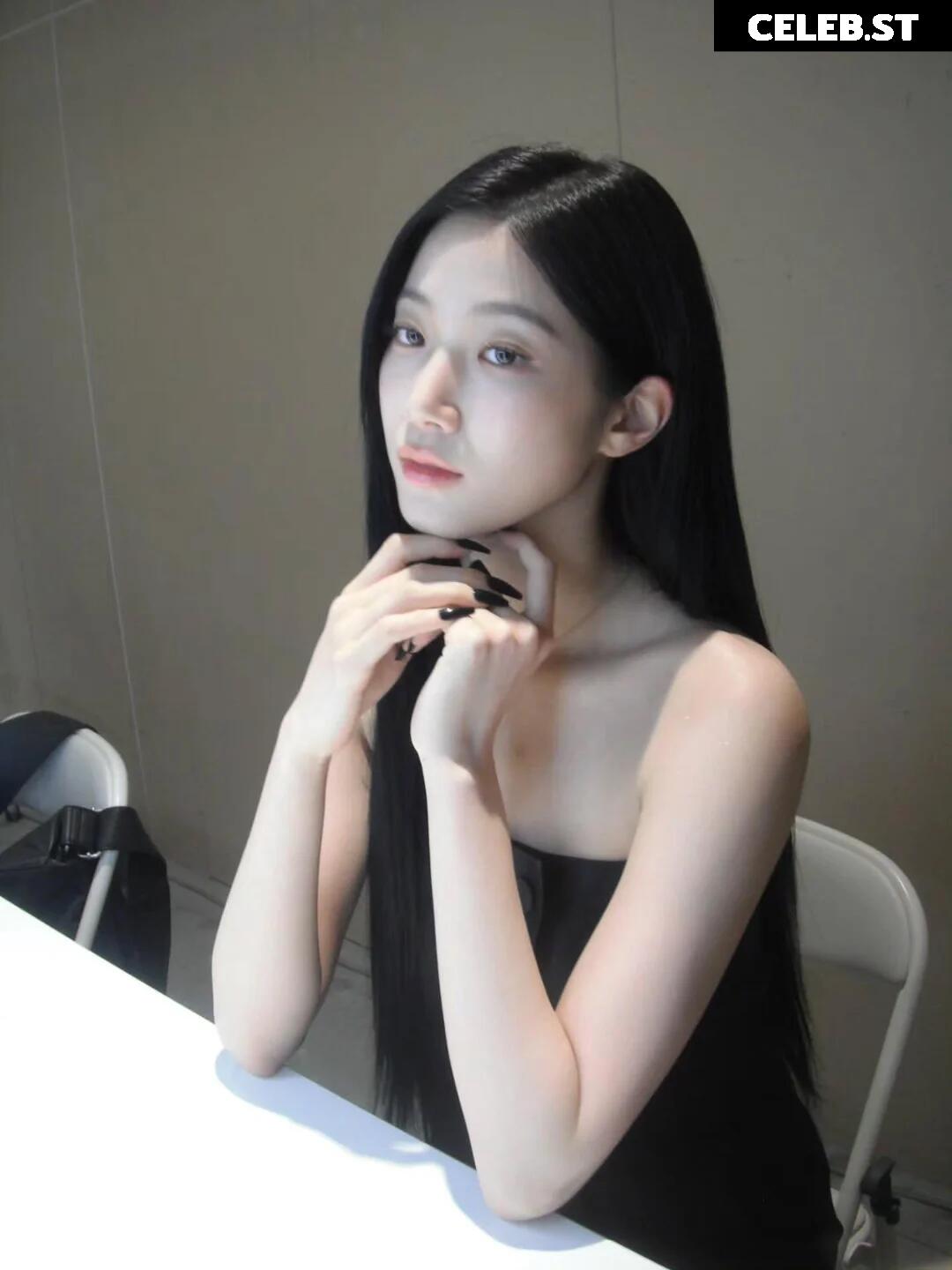 Kazuha Nakamura 中村 一葉 | LESSERAFIM Image 23552600