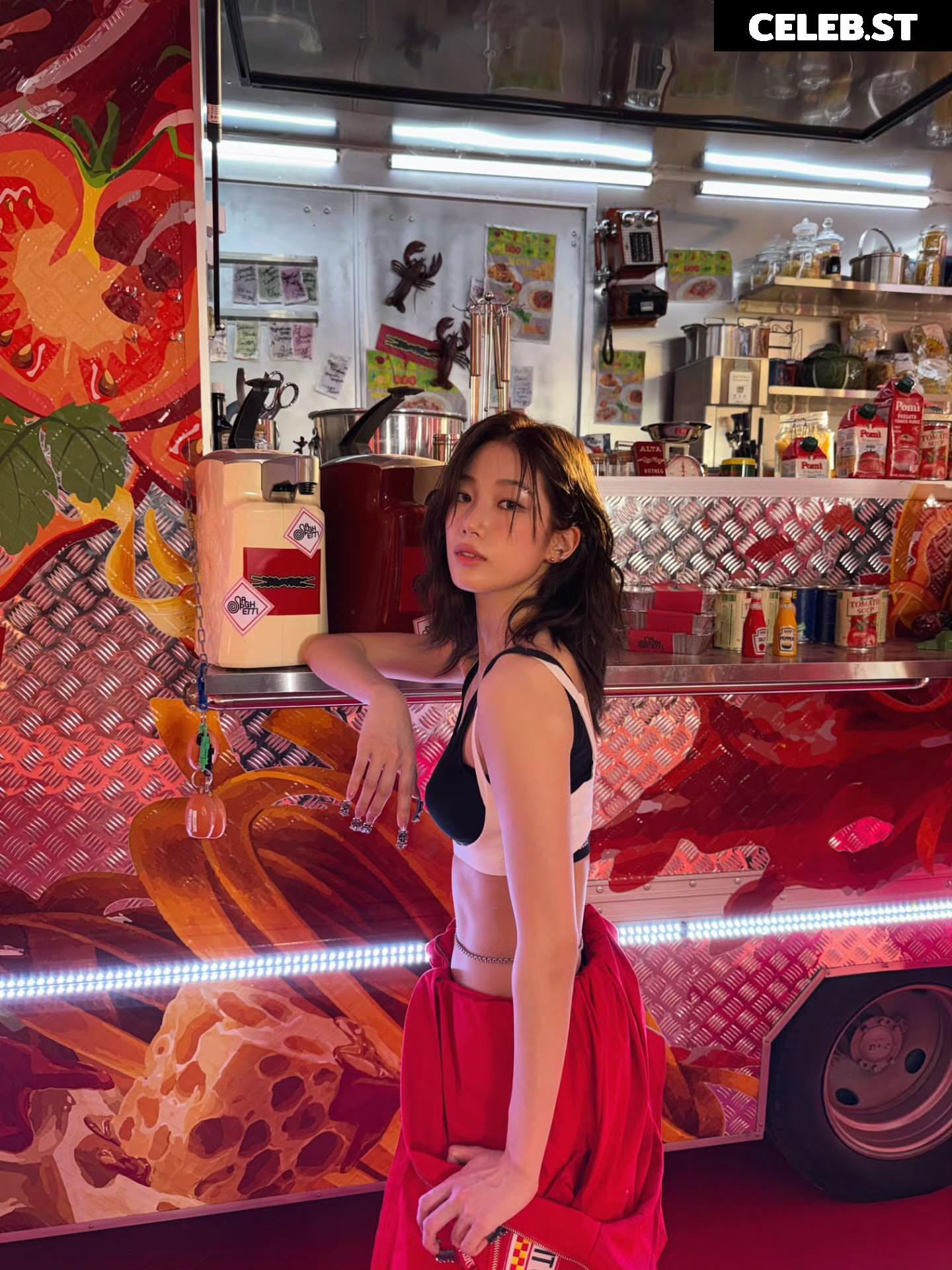 Kazuha Nakamura 中村 一葉 | LESSERAFIM Image 23552180