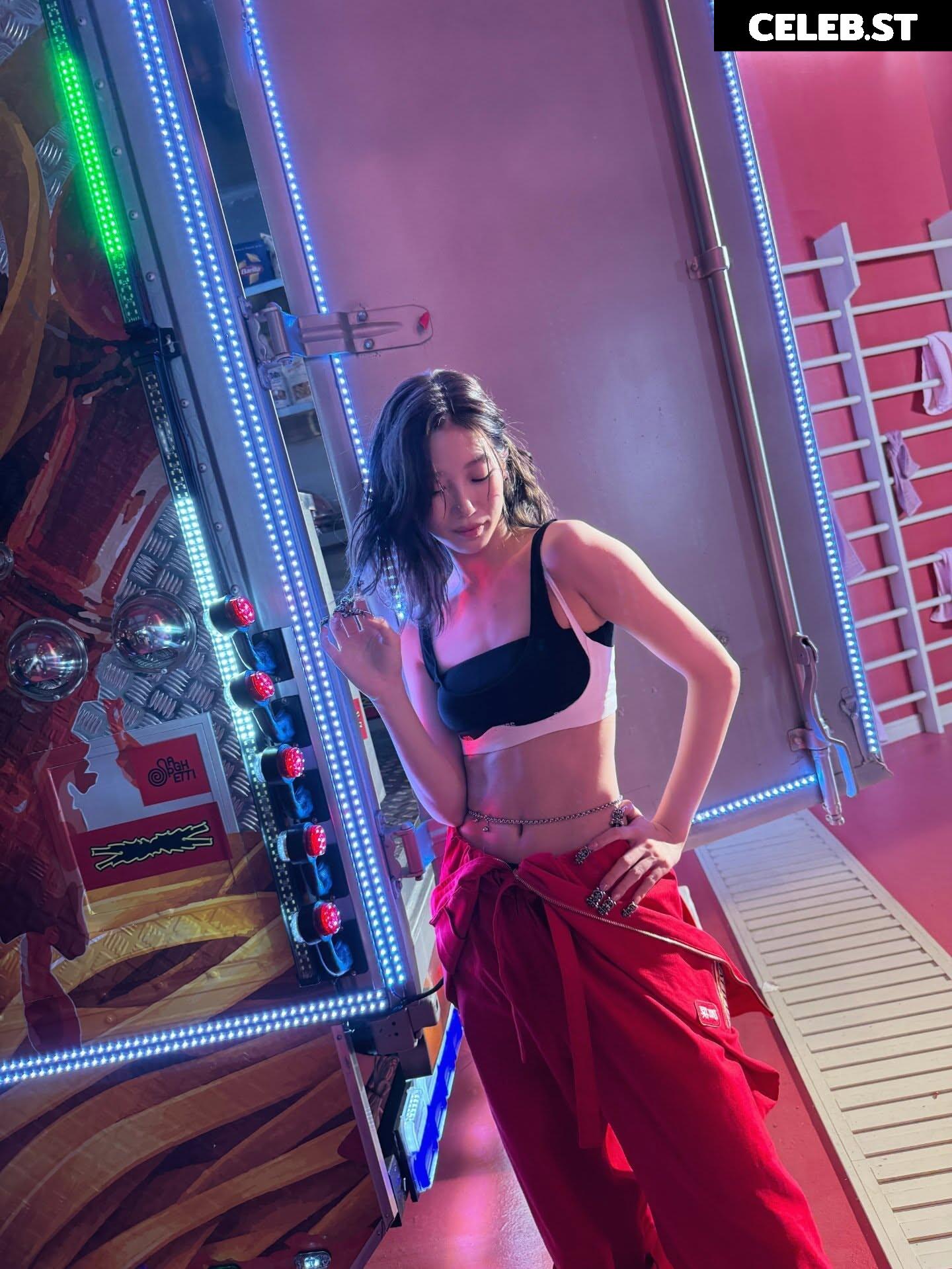Kazuha Nakamura 中村 一葉 | LESSERAFIM Image 23552173