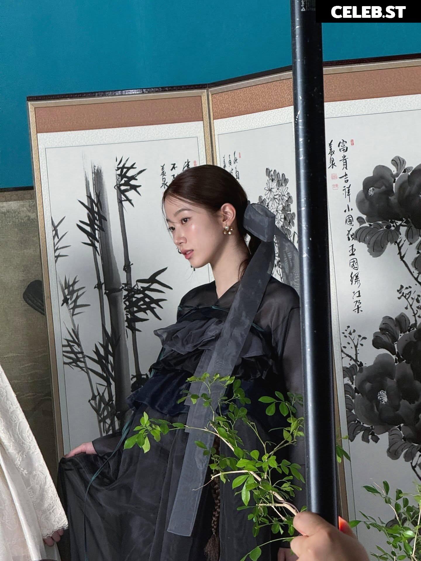 Kazuha Nakamura 中村 一葉 | LESSERAFIM Image 23552069