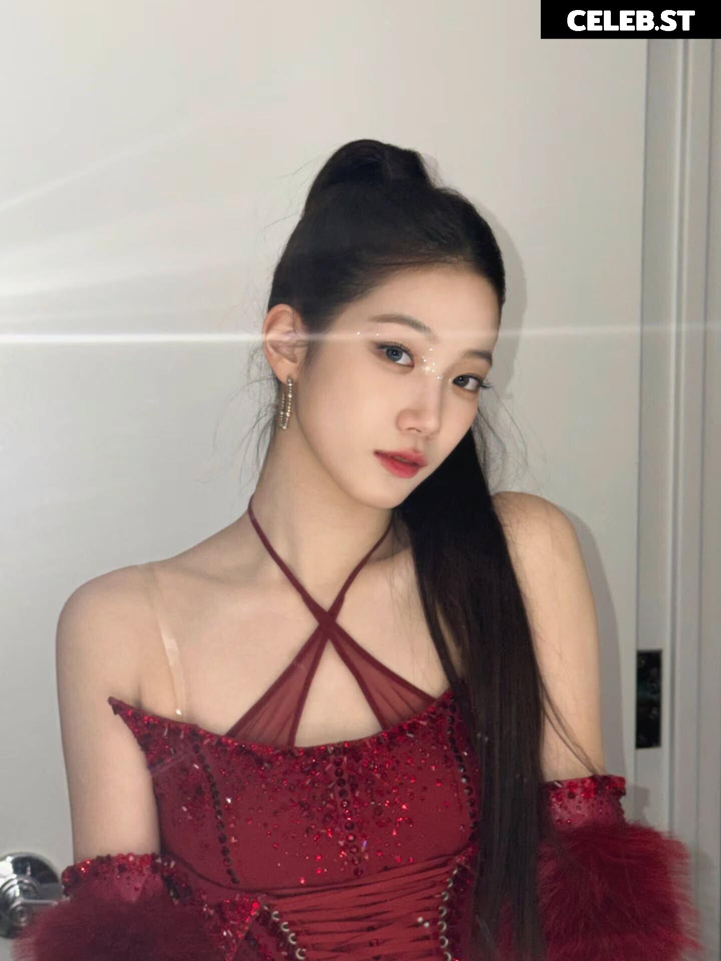 Kazuha Nakamura 中村 一葉 | LESSERAFIM Image 23552365