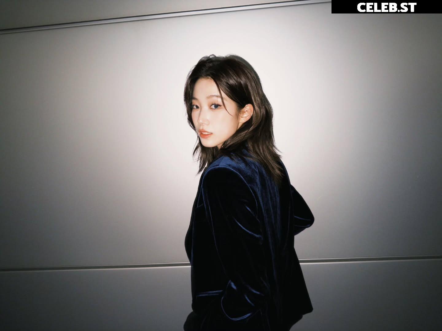 Kazuha Nakamura 中村 一葉 | LESSERAFIM Image 23552292