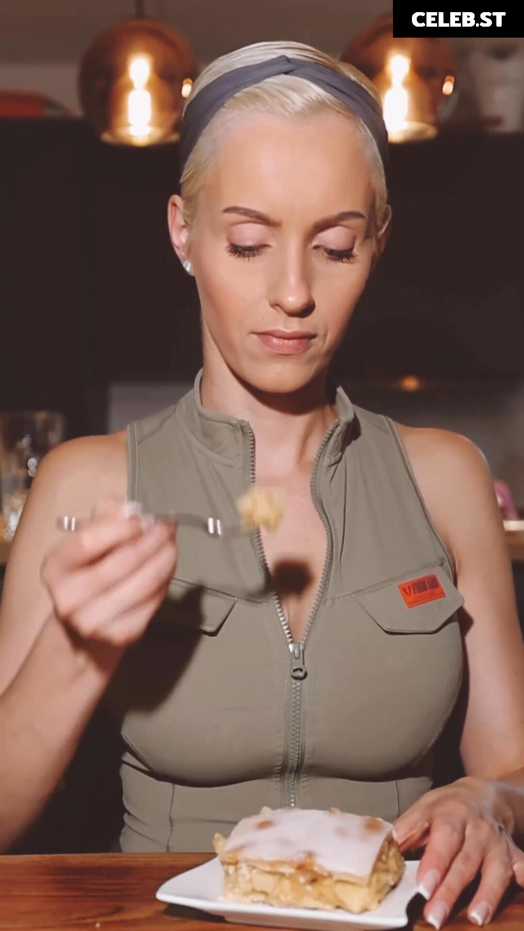 Anike Ekina Image 2356245