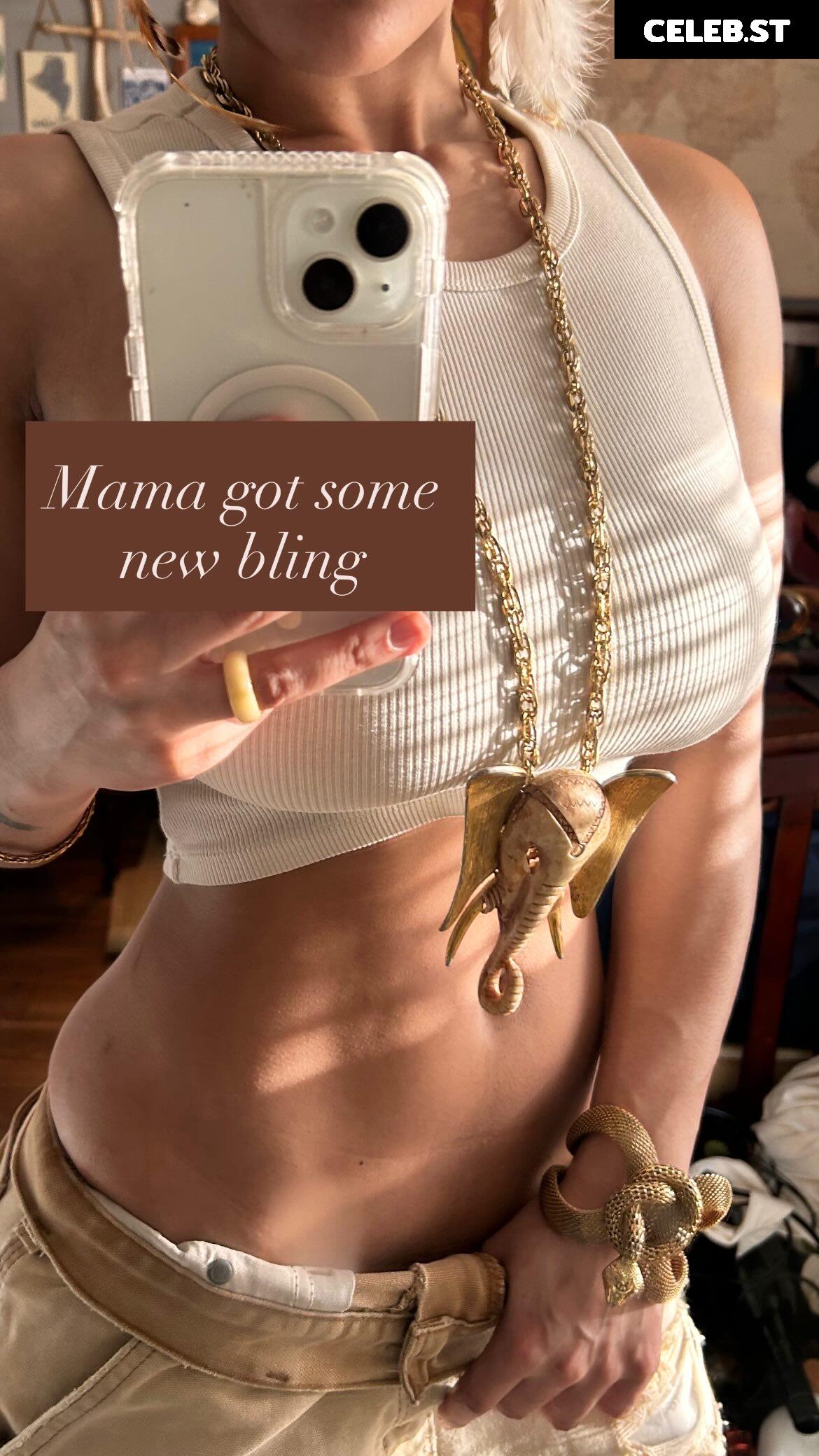 Aaliyeezy Image 23577539