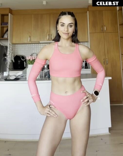 Imogen Russell Image 23579260