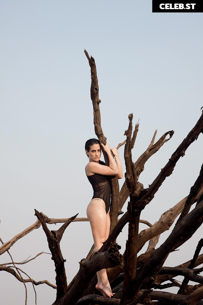 Cléo Pires Image 23505214