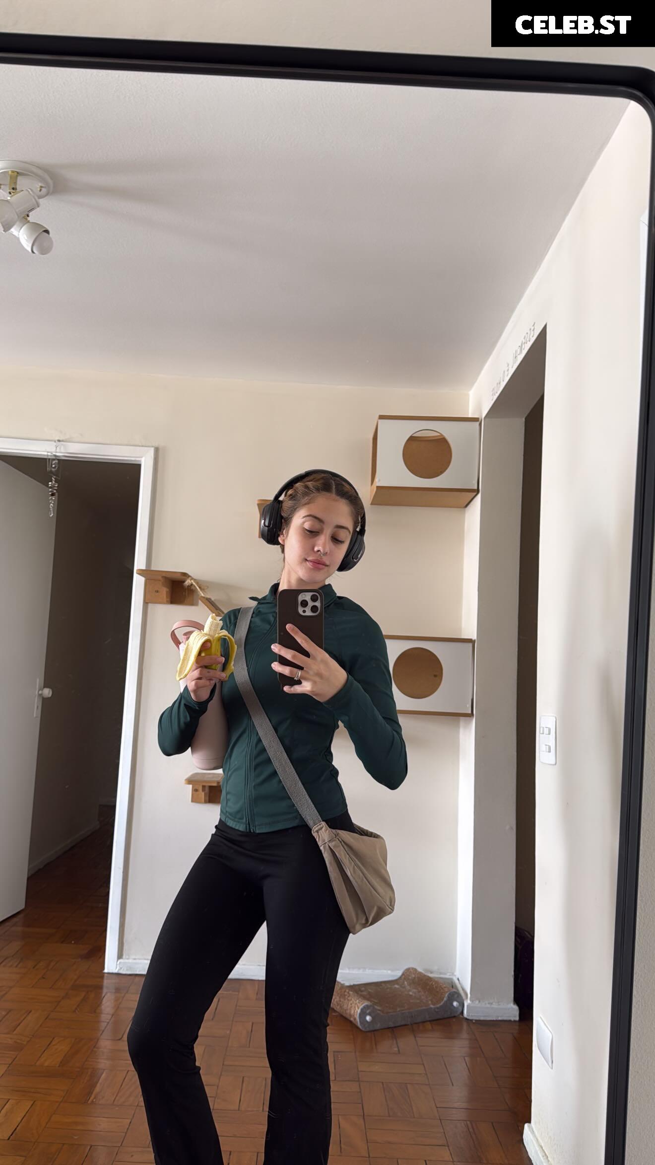Ananda Morais Image 23502273