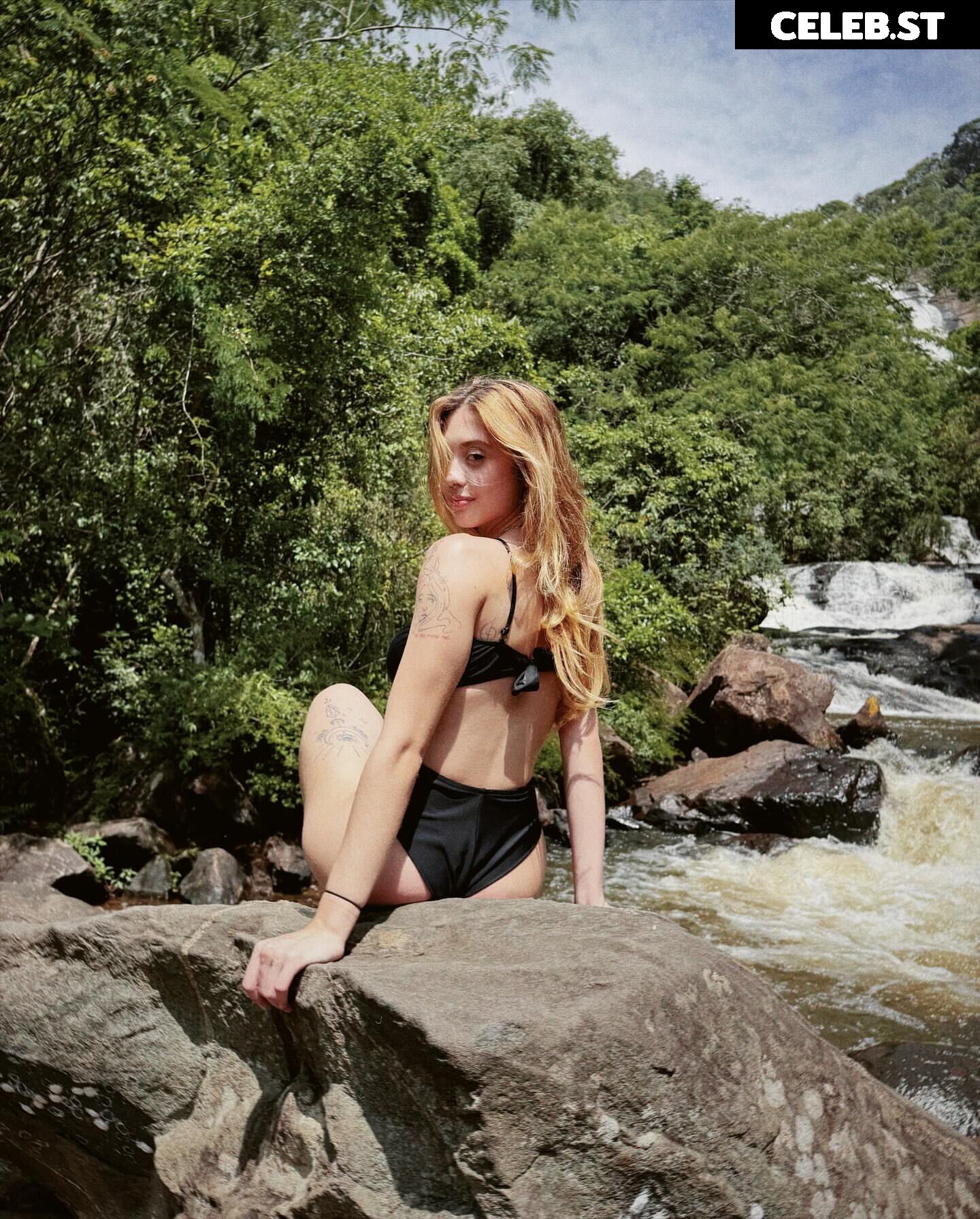 Ananda Morais Image 23502274